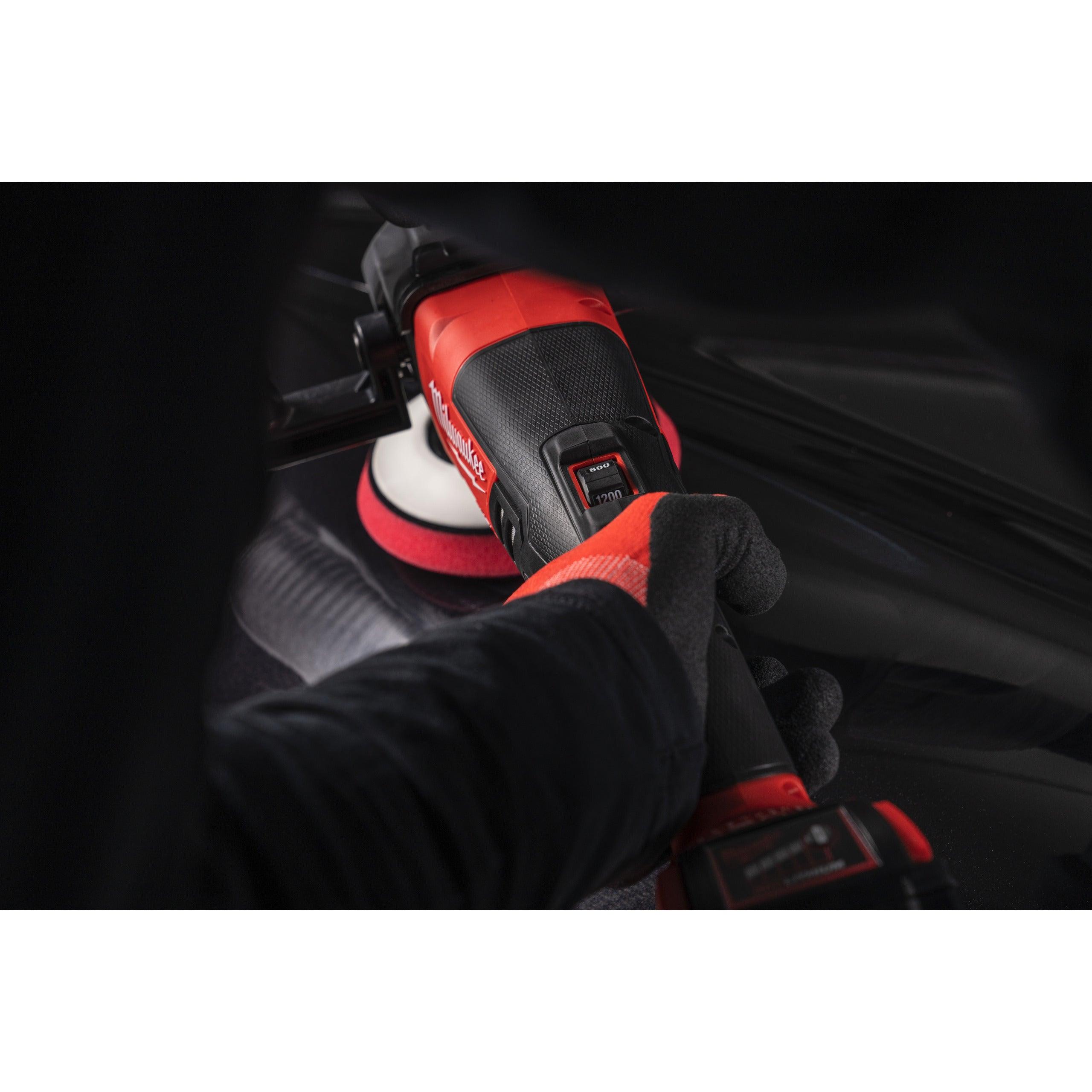 Mașină de polișat M18 FUEL™ Milwaukee M18FAP180-502X, cod 4933451550, 2 x M18 B5 acumulator, M12-18 FC încărcător, cutie HD - BIG STORE (Dynamic Tools SRL)