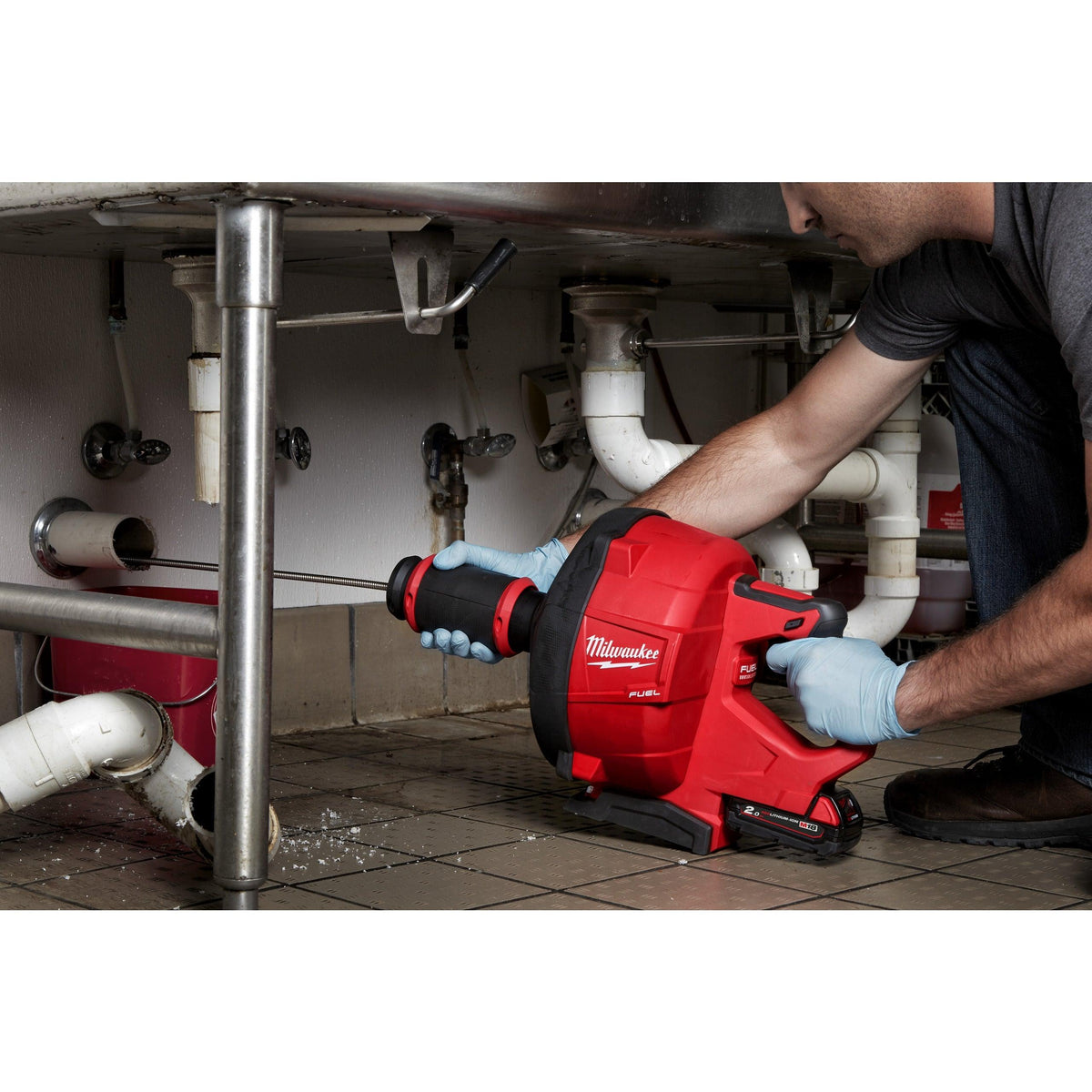 Mașină desfundat țevi M18 FUEL™ - alimentare 10 mm Milwaukee M18FDCPF10-0C, cod 4933459684, fără acumulator, fără încărcător, găleată - BIG STORE (Dynamic Tools SRL)