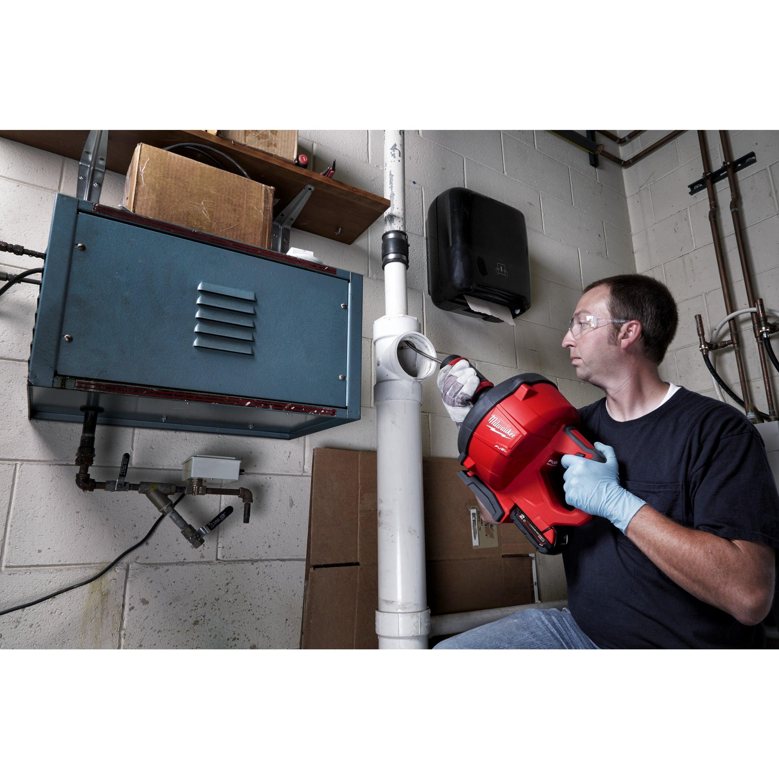 Mașină desfundat țevi M18 FUEL™ - alimentare 10 mm Milwaukee M18FDCPF10-201C, 1 x M18 B2 acumulator, M12-18 FC încărcător, găleată, cod 4933459685 - BIG STORE (Dynamic Tools SRL)