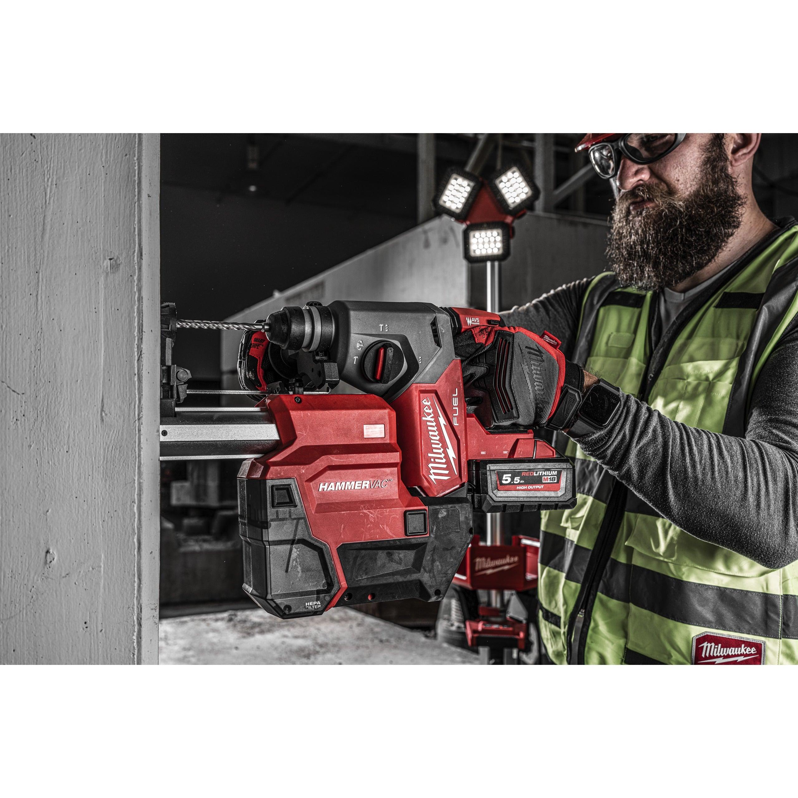 Extractor praf M18 FUEL™ AUTOPULSE™ pentru ciocanele rotopercutoare SDS-plus 26 mm Milwaukee M18FPDDEXL-0, cod 4933478508 - BIG STORE (Dynamic Tools SRL)