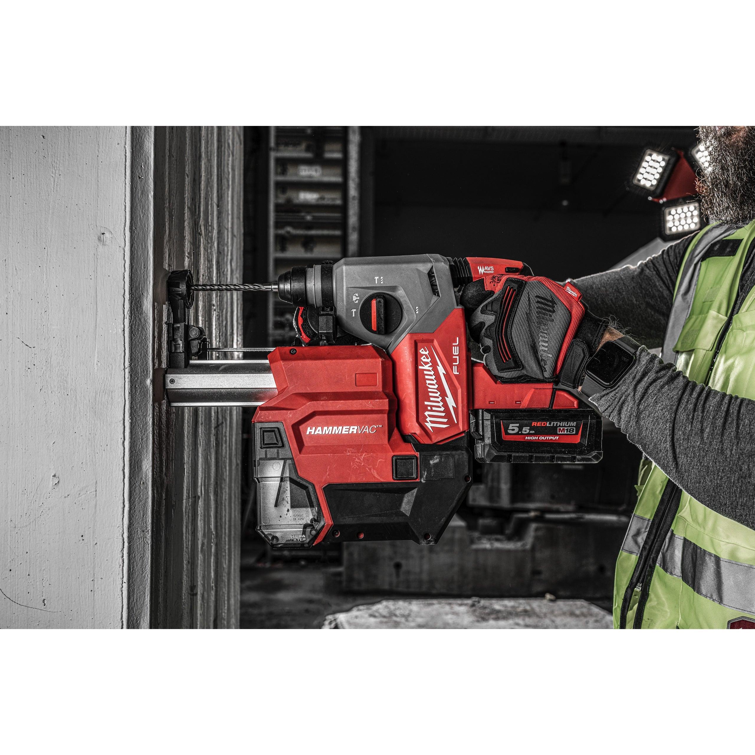 Extractor praf M18 FUEL™ AUTOPULSE™ pentru ciocanele rotopercutoare SDS-plus 26 mm Milwaukee M18FPDDEXL-0, cod 4933478508 - BIG STORE (Dynamic Tools SRL)