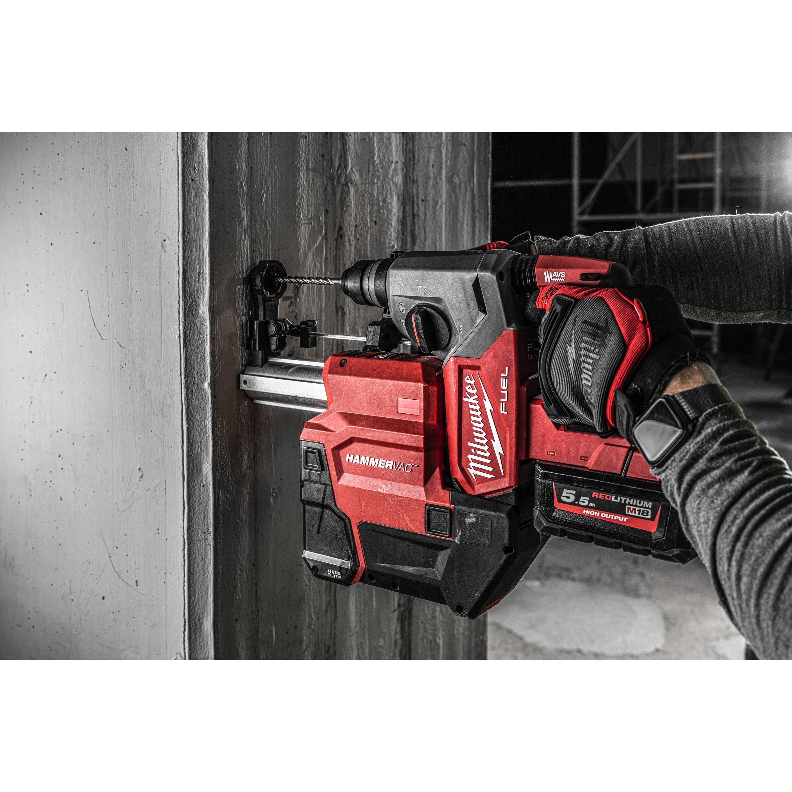 Extractor praf M18 FUEL™ AUTOPULSE™ pentru ciocanele rotopercutoare SDS-plus 26 mm Milwaukee M18FPDDEXL-0, cod 4933478508 - BIG STORE (Dynamic Tools SRL)