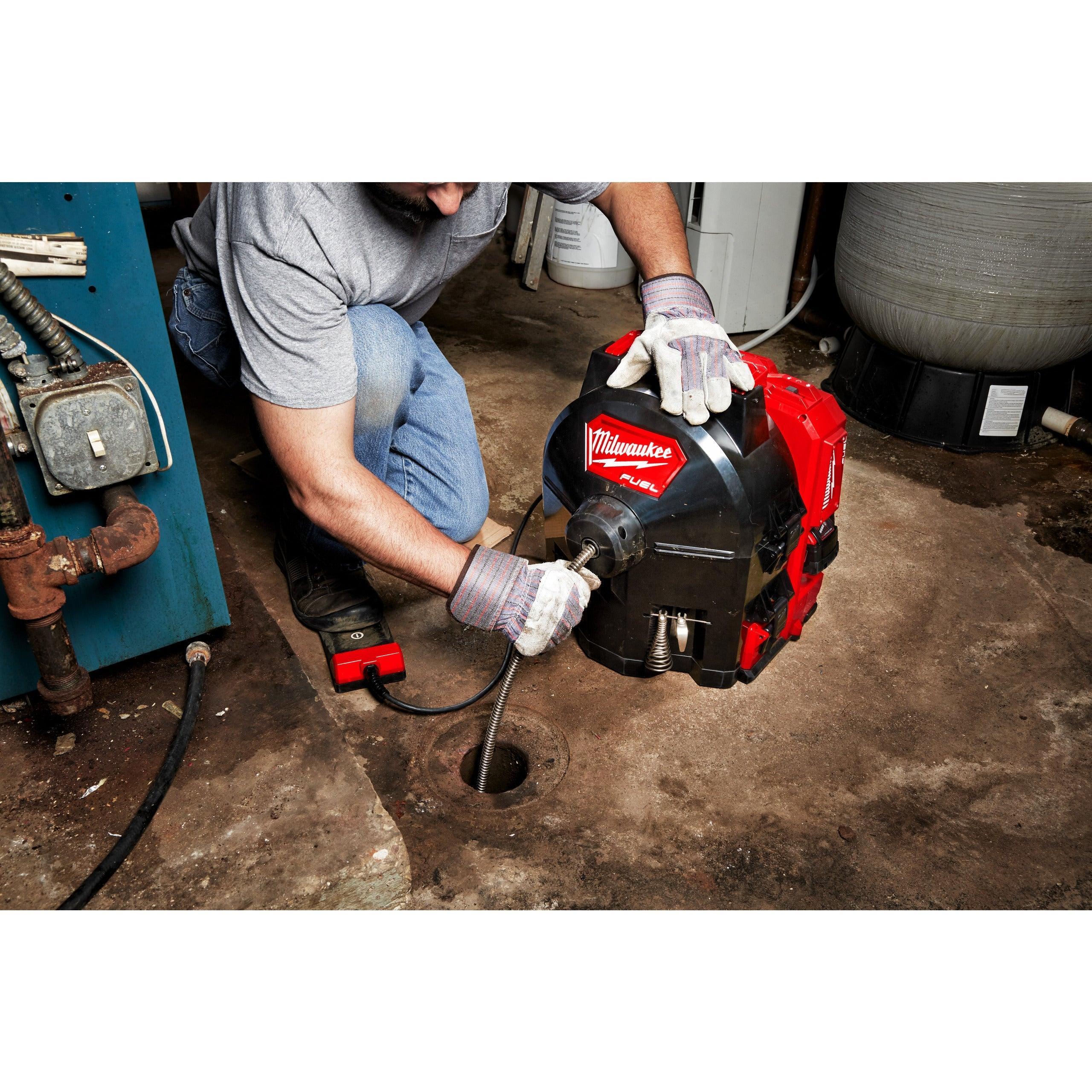 Mașină desfundat țevi autonomă 13 mm M18 FUEL™ Milwaukee M18FFSDC13-0, fără acumulator, fără încărcător, fără cutie, cod 4933459708 - BIG STORE (Dynamic Tools SRL)