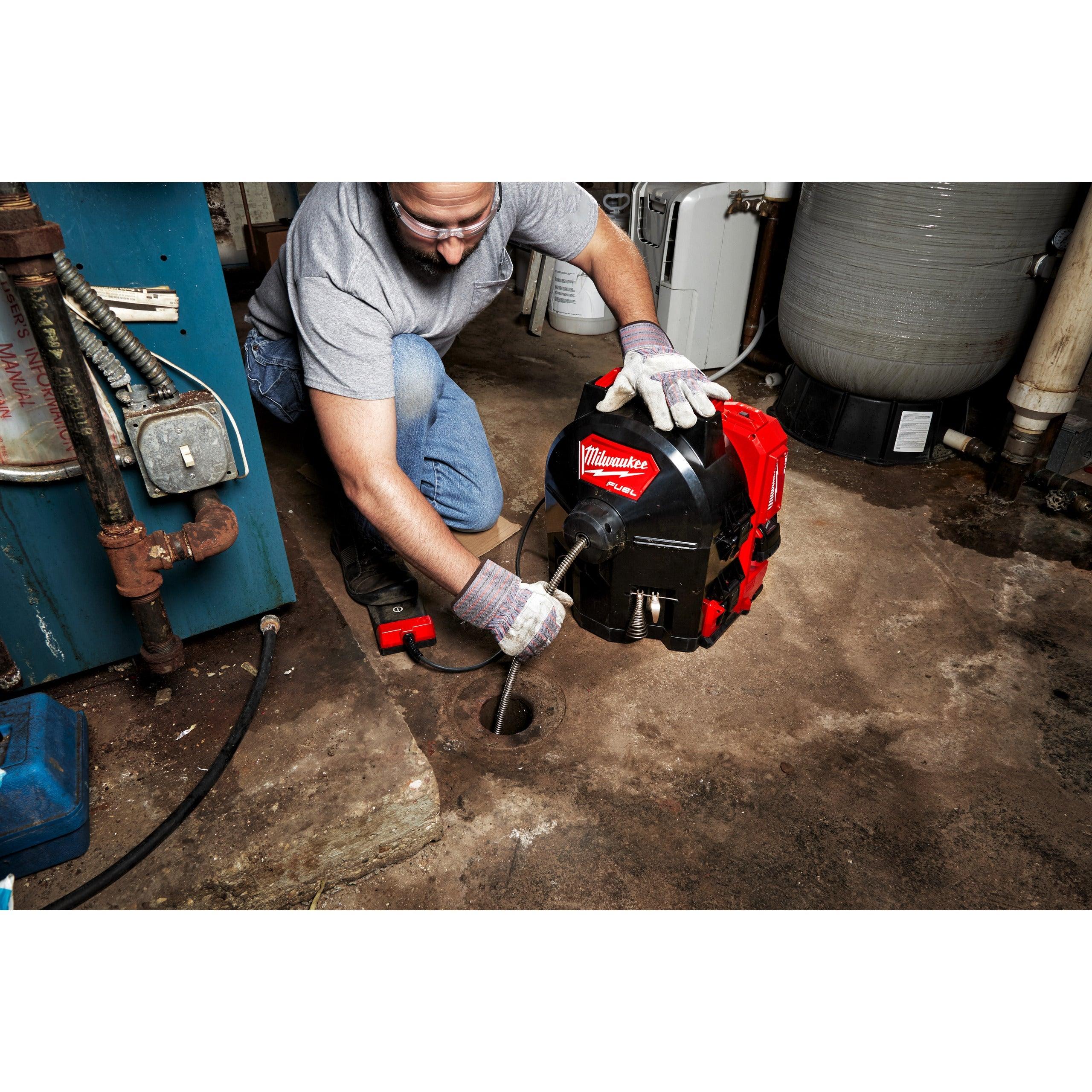 Mașină desfundat țevi autonomă 13 mm M18 FUEL™ Milwaukee M18FFSDC13-0, fără acumulator, fără încărcător, fără cutie, cod 4933459708 - BIG STORE (Dynamic Tools SRL)