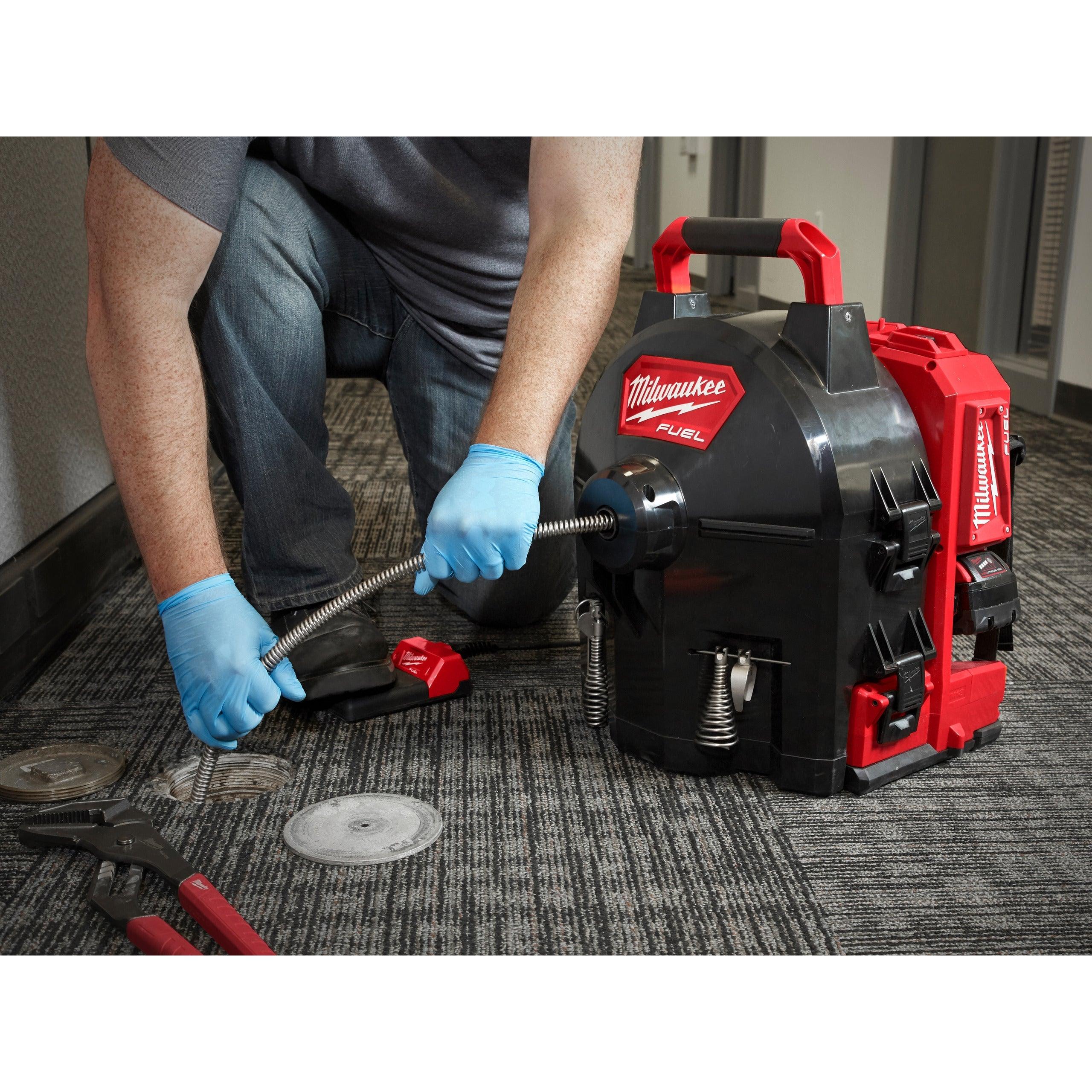 Mașină desfundat țevi autonomă 13 mm M18 FUEL™ Milwaukee M18FFSDC13-0, fără acumulator, fără încărcător, fără cutie, cod 4933459708 - BIG STORE (Dynamic Tools SRL)
