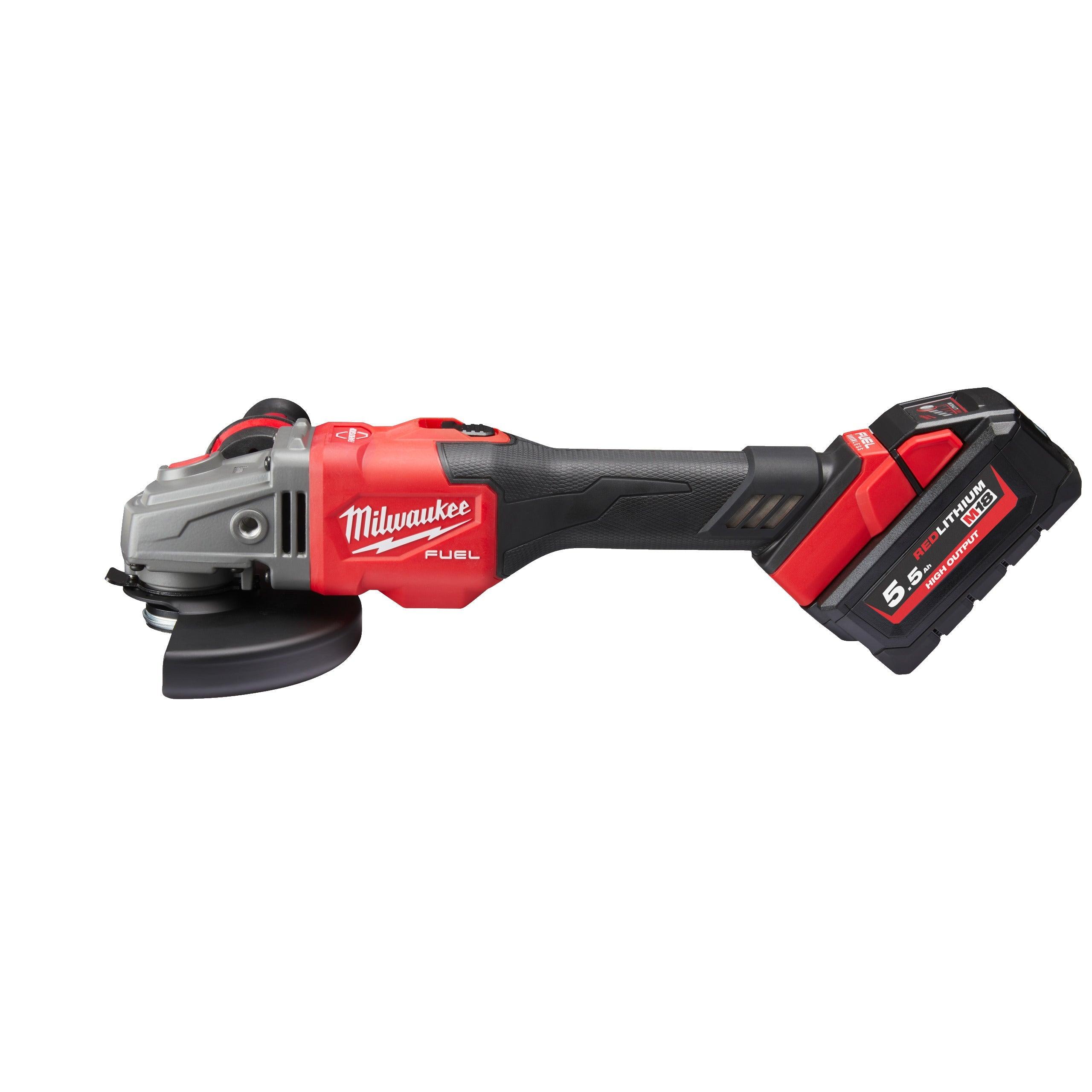 Polizor unghiular de înaltă performanță, de 125 mm, cu frânare, cu schimbător lateral, M18 FUEL™ Milwaukee M18FHSAG125XB-552X, cod 4933471079, 2 x M18 HB5,5 acumulator, M12-18 FC încărcător, cutie HD - BIG STORE (Dynamic Tools SRL)