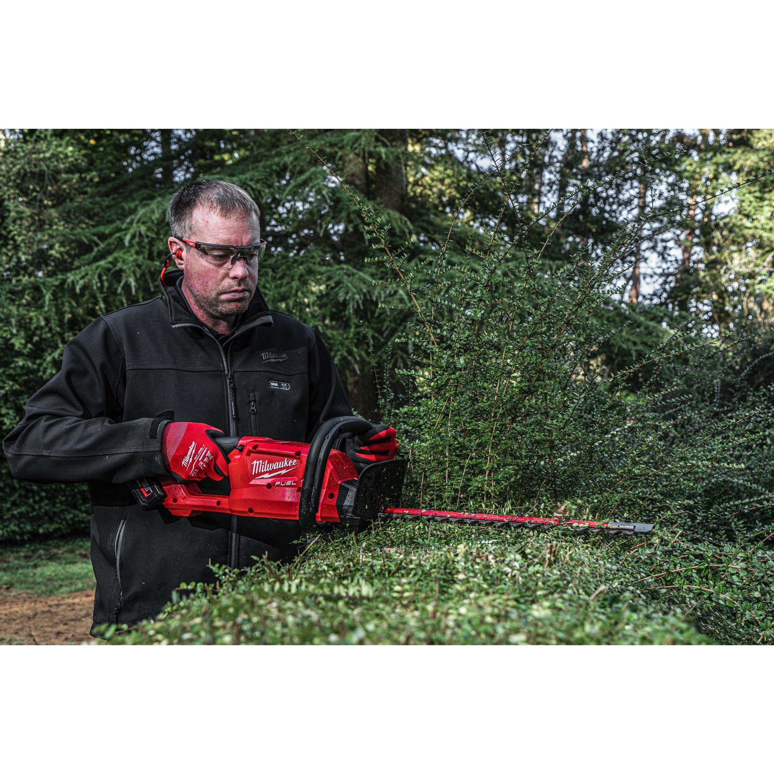 Motofoarfecă pentru gard viu, 45 cm, M18 FUEL™ Milwaukee M18FHT45-802, 2 x M18 HB8 acumulator, M12-18 FC încărcător, fără cutie, cod 4933480113 - BIG STORE (Dynamic Tools SRL)