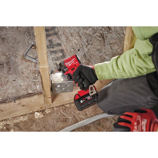 Mașină de înșurubat cu impact Milwaukee 1/4″ Hex 226Nm 18V M18 FID3-0X, sistem M18 FUEL™, fără acumulatori, fără încărcător, cod 4933479864 - BIG STORE (Dynamic Tools SRL)