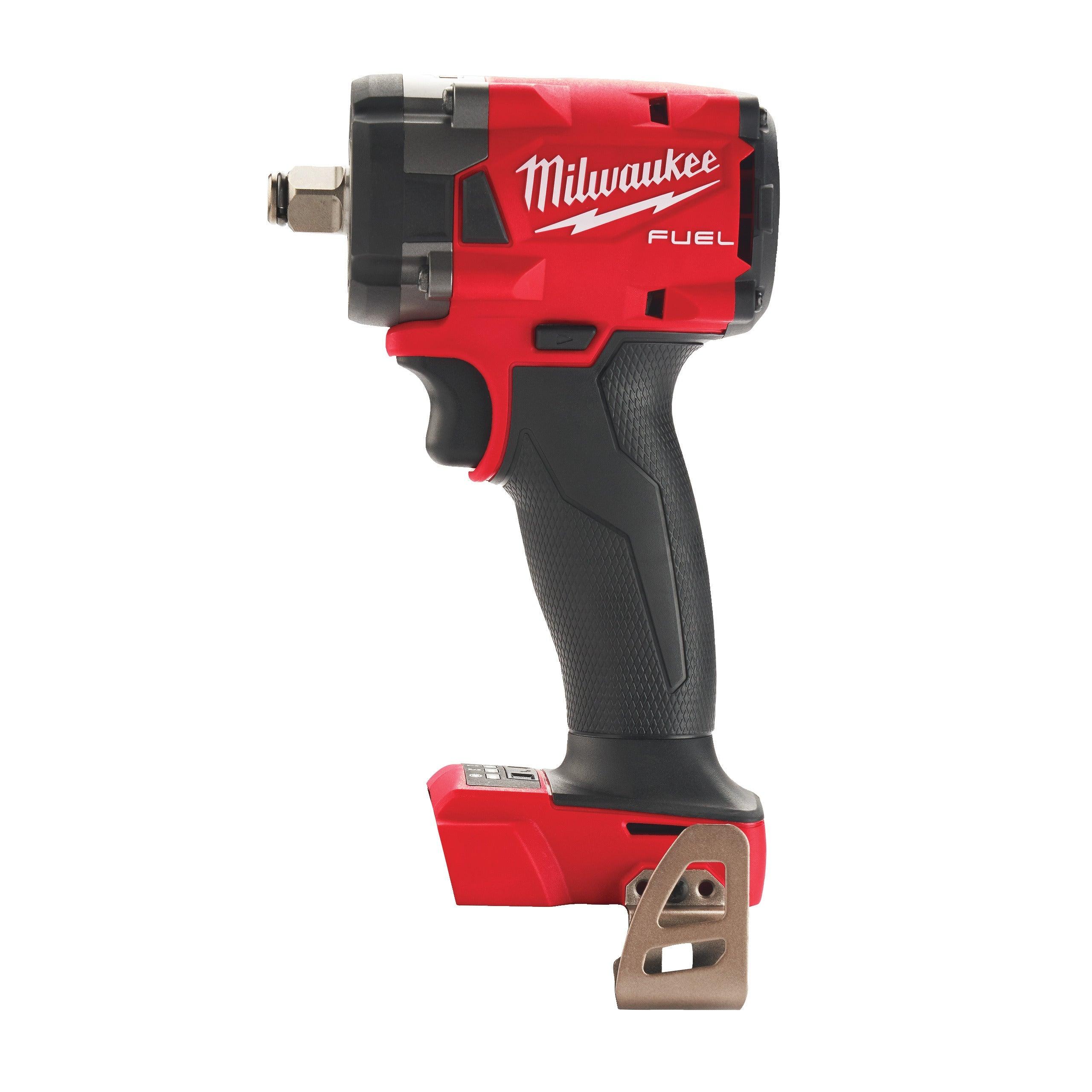 Cheie de impact Milwaukee 3/8″ 339Nm 18V M18FIW2F38-0X, M18 FUEL™ compactă cu inel de fixare, cod 4933478650, fără acumulator, fără încărcător, cutie HD - BIG STORE (Dynamic Tools SRL)