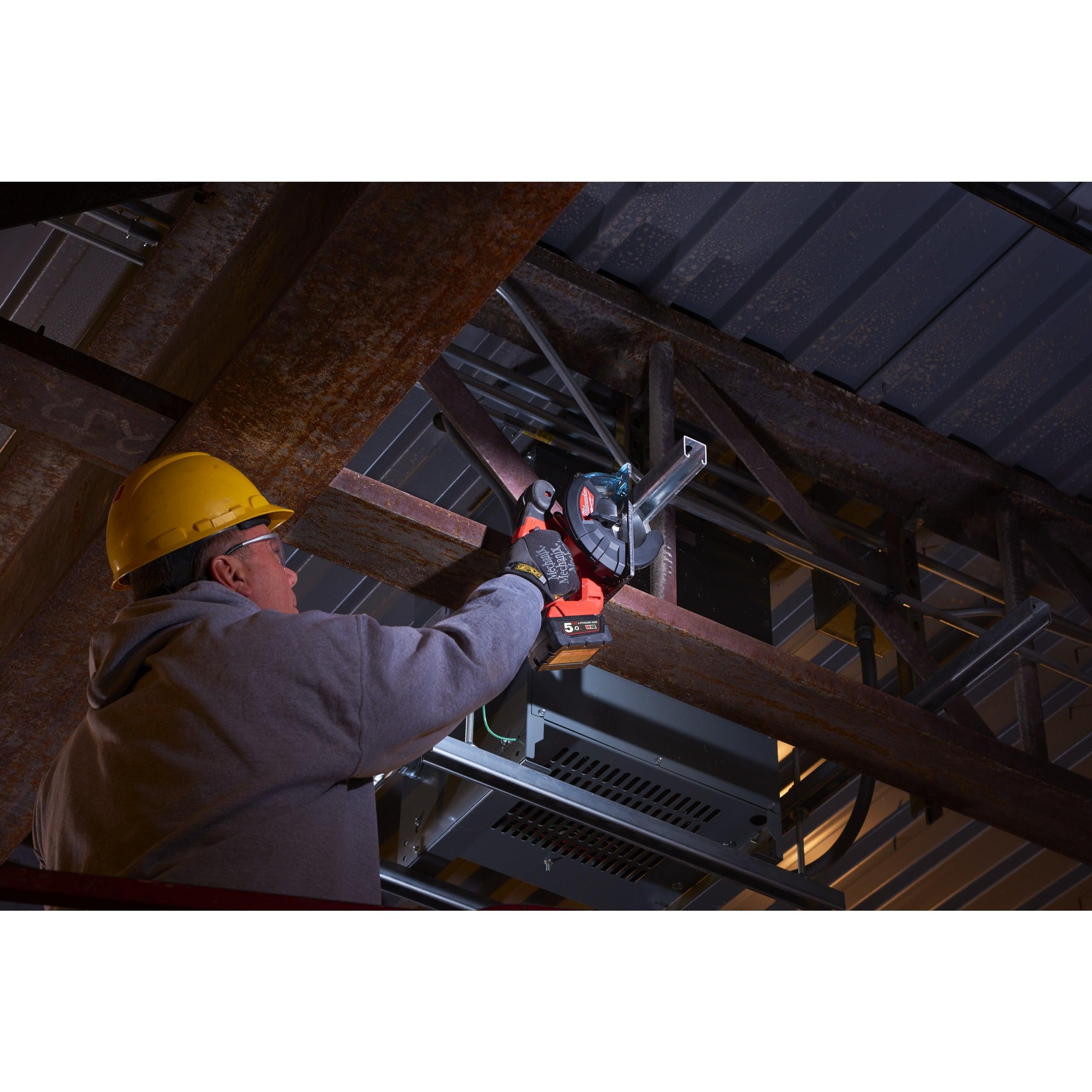 Fierăstrău pentru debitat metal M18 FUEL™ Milwaukee M18FMCS-502X, cod 4933459193, 2 x M18 B5 acumulator, M12-18 FC încărcător, cutie HD - BIG STORE (Dynamic Tools SRL)