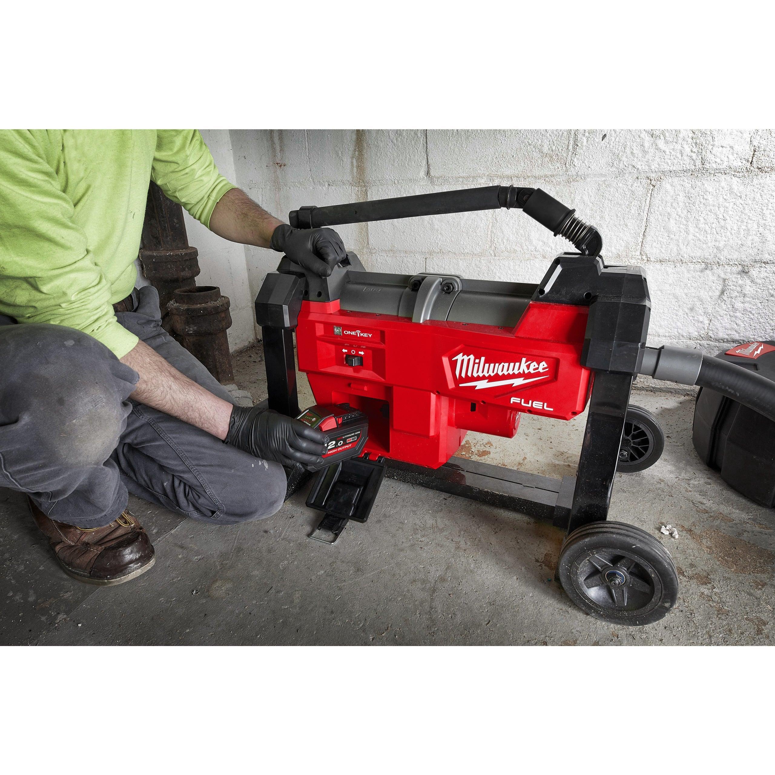 Mașină de desfundat canalizări modulară M18 FUEL™ Milwaukee M18FSSM-121, cod 4933471410, 1 x M18 HB12 acumulator, M12-18 FC încărcător, fără cutie - BIG STORE (Dynamic Tools SRL)