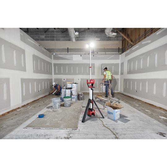 Turn de iluminat cu încărcător Milwaukee M18™ HOSALC-0, TRUEVIEW™, cod 4933478116 - BIG STORE (Dynamic Tools SRL)