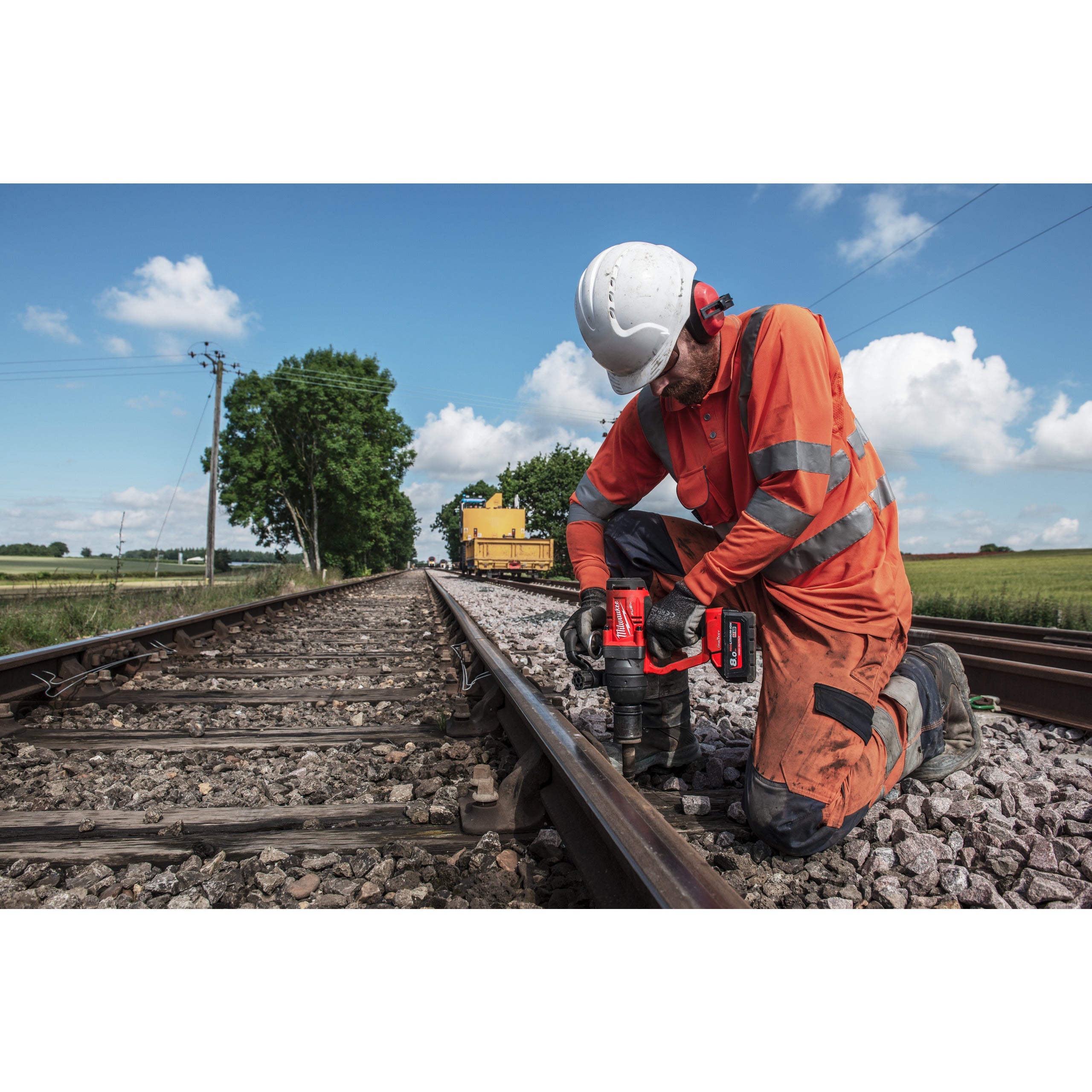 Cheie de impact Milwaukee 1″ 2033Nm 18V M18ONEFHIWF1-0X, ONE-KEY™ M18 FUEL™, cuplu ridicat și inel de fixare, fără acumulator, fără încărcător, cutie HD, cod 4933459732 - BIG STORE (Dynamic Tools SRL)