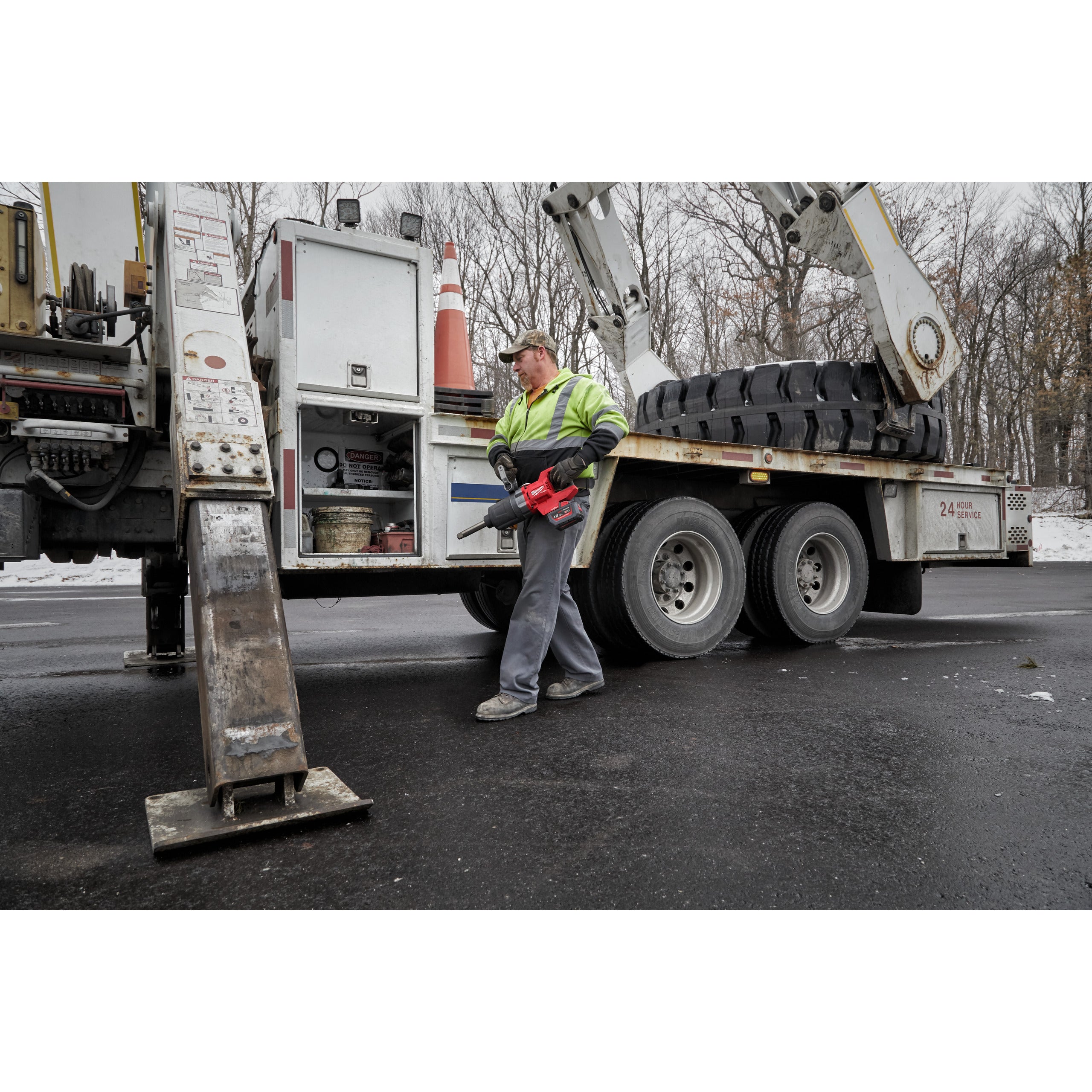 Cheie de impact Milwaukee 1″ 2576Nm 18V M18ONEFHIWF1D-121C, ONE-KEY™ M18 FUEL™ cu mâner-D, cuplu ridicat, inel de fixare și gât lung, cod 4933471756, 1 x M18 HB12 acumulator, M12-18 FC încărcător, cutie plastic - BIG STORE (Dynamic Tools SRL)