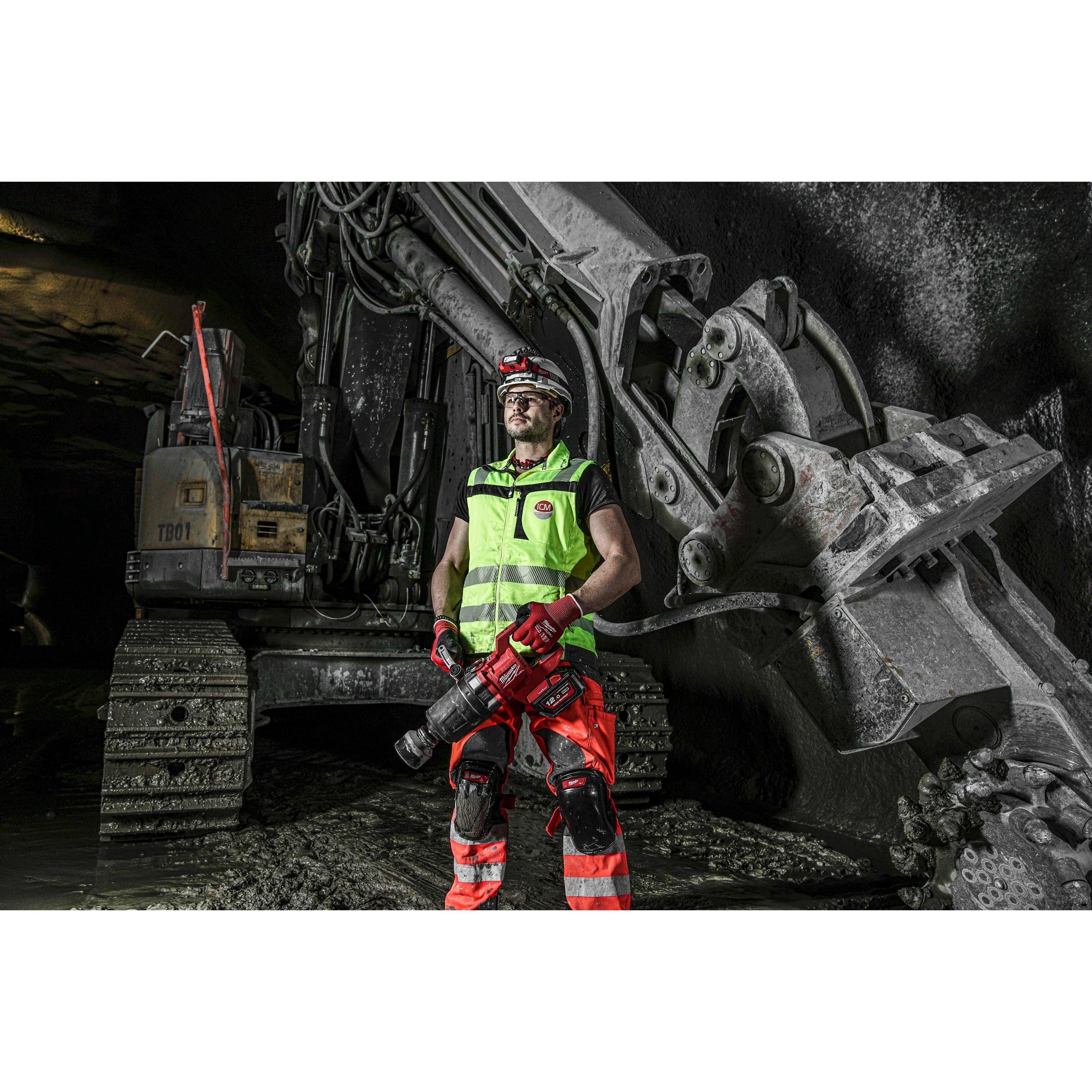Cheie de impact Milwaukee 1″ 2576Nm 18V M18ONEFHIWF1DS-121C, ONE-KEY™ M18 FUEL™ cu mâner-D, cuplu ridicat și inel de fixare, cod 4933472072, 1 x M18 HB12 acumulator, M12-18 FC încărcător, cutie plastic - BIG STORE (Dynamic Tools SRL)