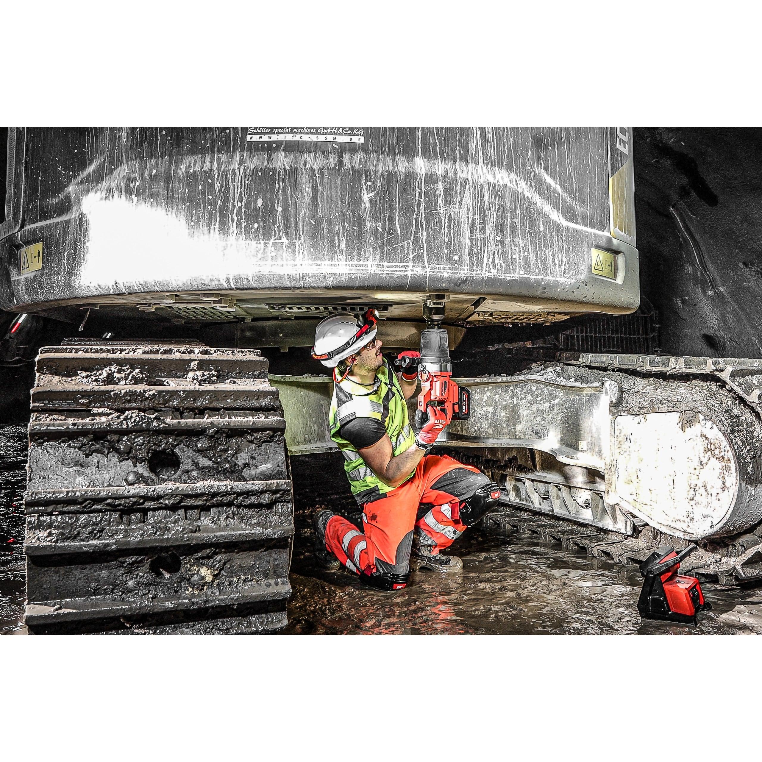 Cheie de impact Milwaukee 1″ 2576Nm 18V M18ONEFHIWF1DS-121C, ONE-KEY™ M18 FUEL™ cu mâner-D, cuplu ridicat și inel de fixare, cod 4933472072, 1 x M18 HB12 acumulator, M12-18 FC încărcător, cutie plastic - BIG STORE (Dynamic Tools SRL)