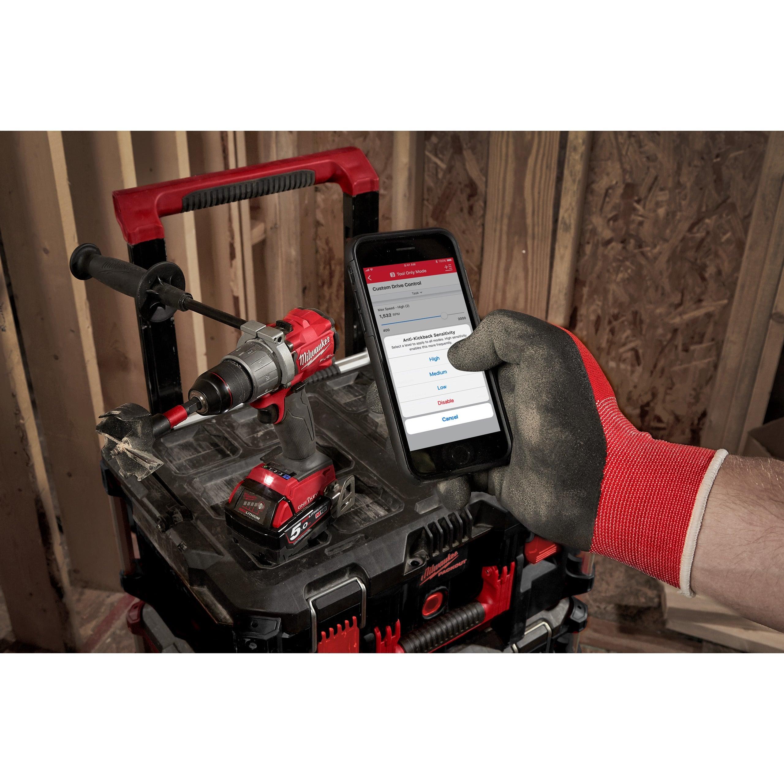 Mașină de găurit cu percuție ONE-KEY™ M18 FUEL™ Milwaukee M18ONEPD2-502X, cod 4933464527, 2 x M18 B5 acumulator, M12-18 FC încărcător, cutie HD - BIG STORE (Dynamic Tools SRL)