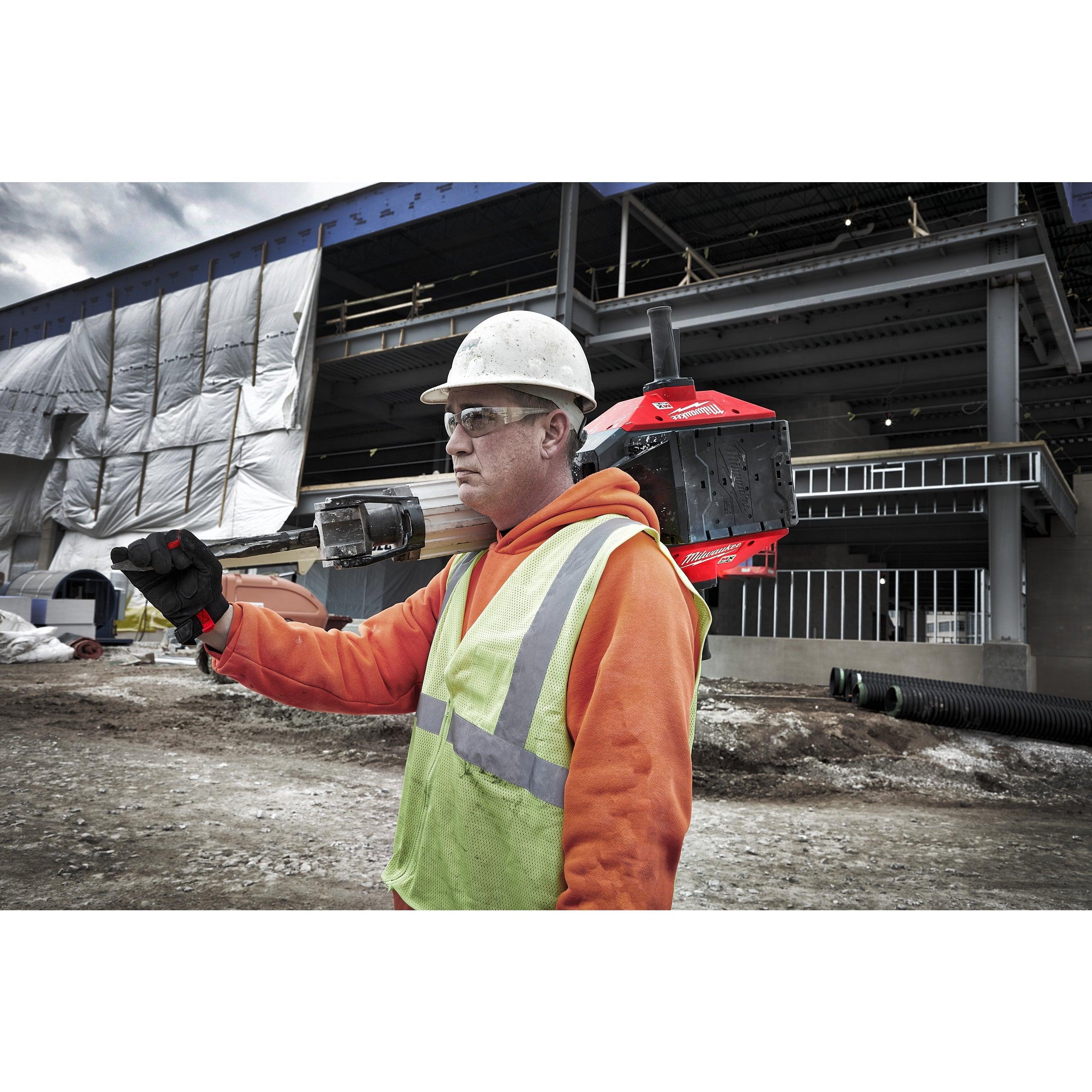 Ciocan demolator Milwaukee MXF DH2528H-601, 28 MM, HEX, CLASA 25 KG MX FUEL™, 6Ah, 64J, cod 4933471829, 1 x MXF XC406 acumulator, MXF C încărcător, fără cutie - BIG STORE (Dynamic Tools SRL)