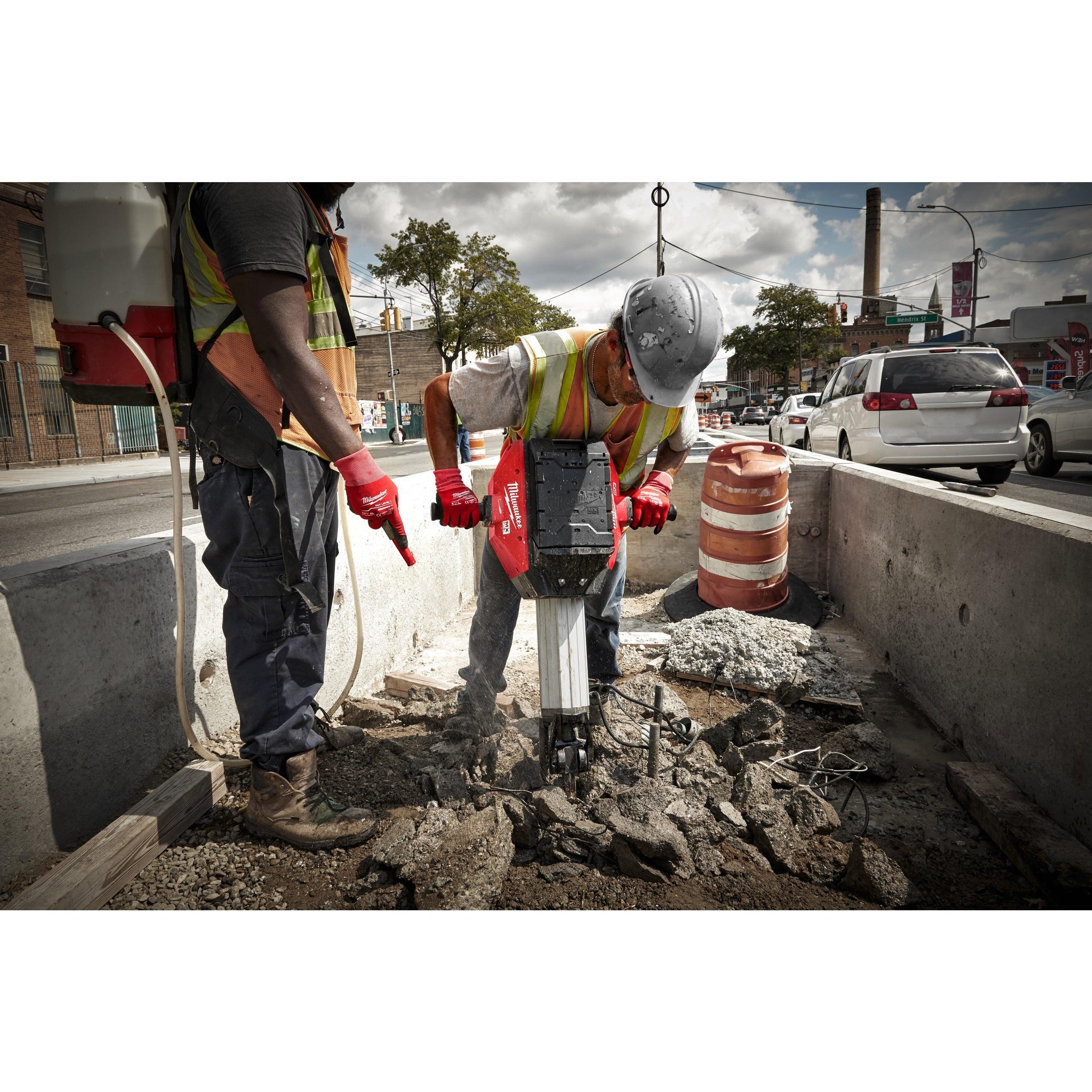 Ciocan demolator Milwaukee MXF DH2528H-601, 28 MM, HEX, CLASA 25 KG MX FUEL™, 6Ah, 64J, cod 4933471829, 1 x MXF XC406 acumulator, MXF C încărcător, fără cutie - BIG STORE (Dynamic Tools SRL)