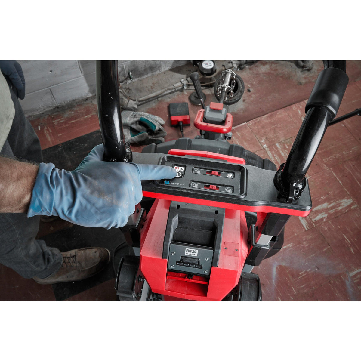 Mașină desfundat țevi industrială cu funcție POWERTREDZ™ MX FUEL™ M18 Milwaukee MXF LSDP-301, cod 4933471851, 1 x acumulator MXF CP203, 1 x încărcător MXF C, fără cutie - BIG STORE (Dynamic Tools SRL)