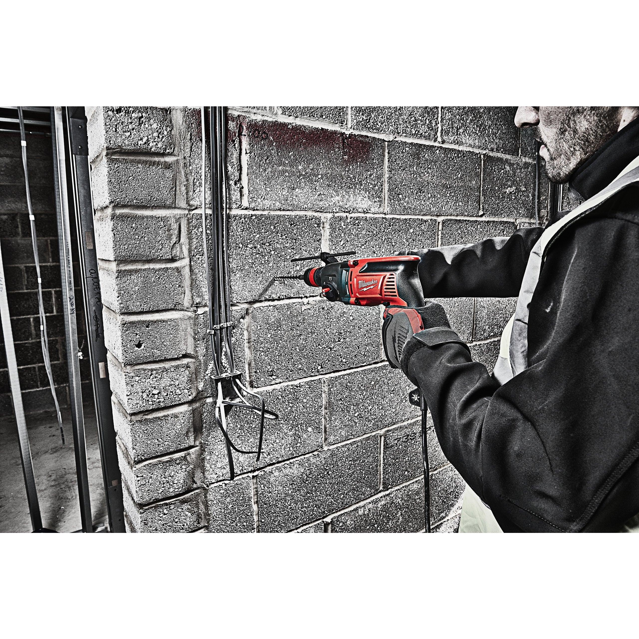 Ciocan rotopercutor electric Milwaukee PH26TX SDS-Plus, 800W, 2,4J, cod 4933464579 - BIG STORE (Dynamic Tools SRL)