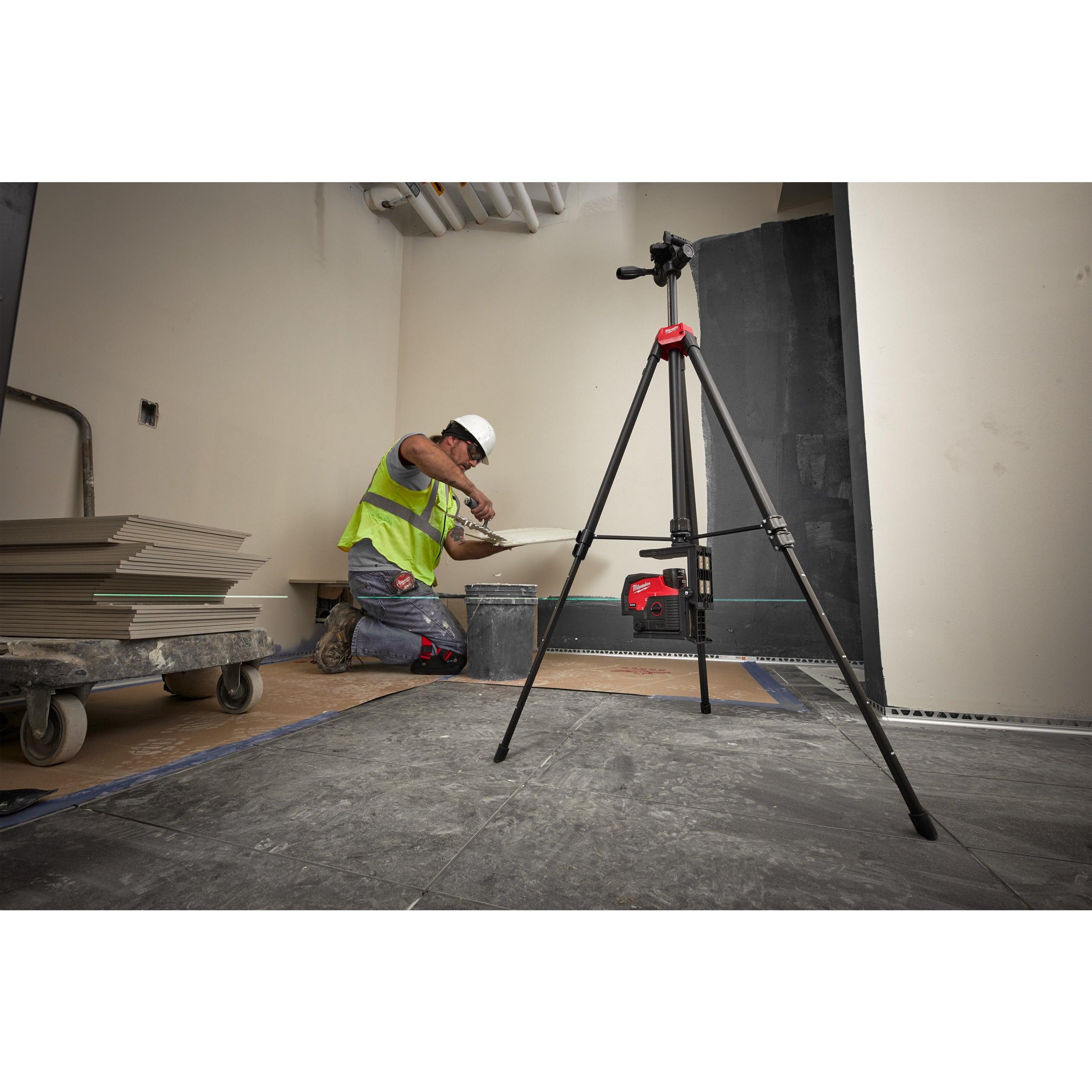 Trepied laser Milwaukee de 1,8 m, cod 4932478106 - BIG STORE (Dynamic Tools SRL)