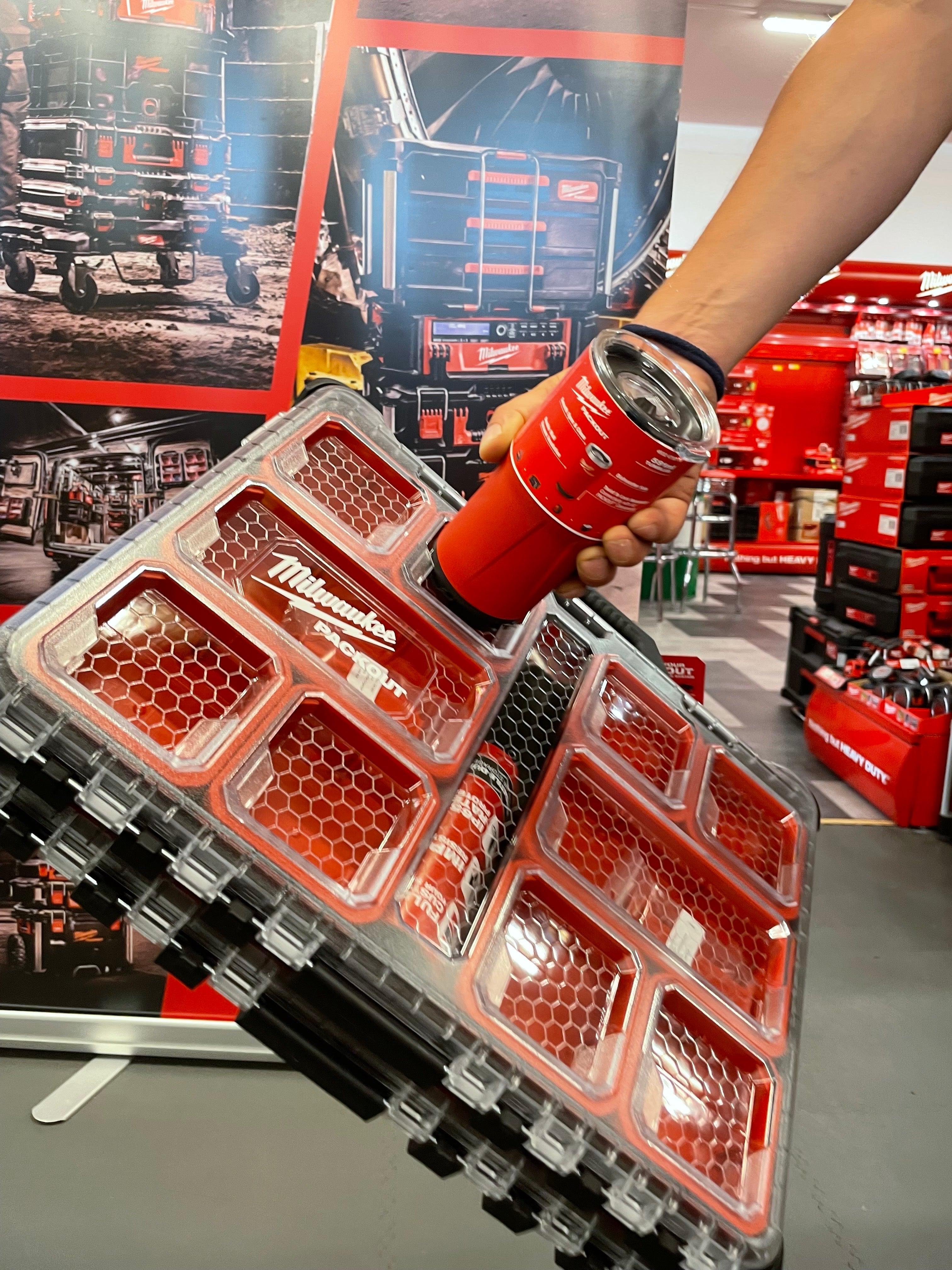 Cană termică roșie Milwaukee PACKOUT 591ML, cod 4932479074 - BIG STORE (Dynamic Tools SRL)