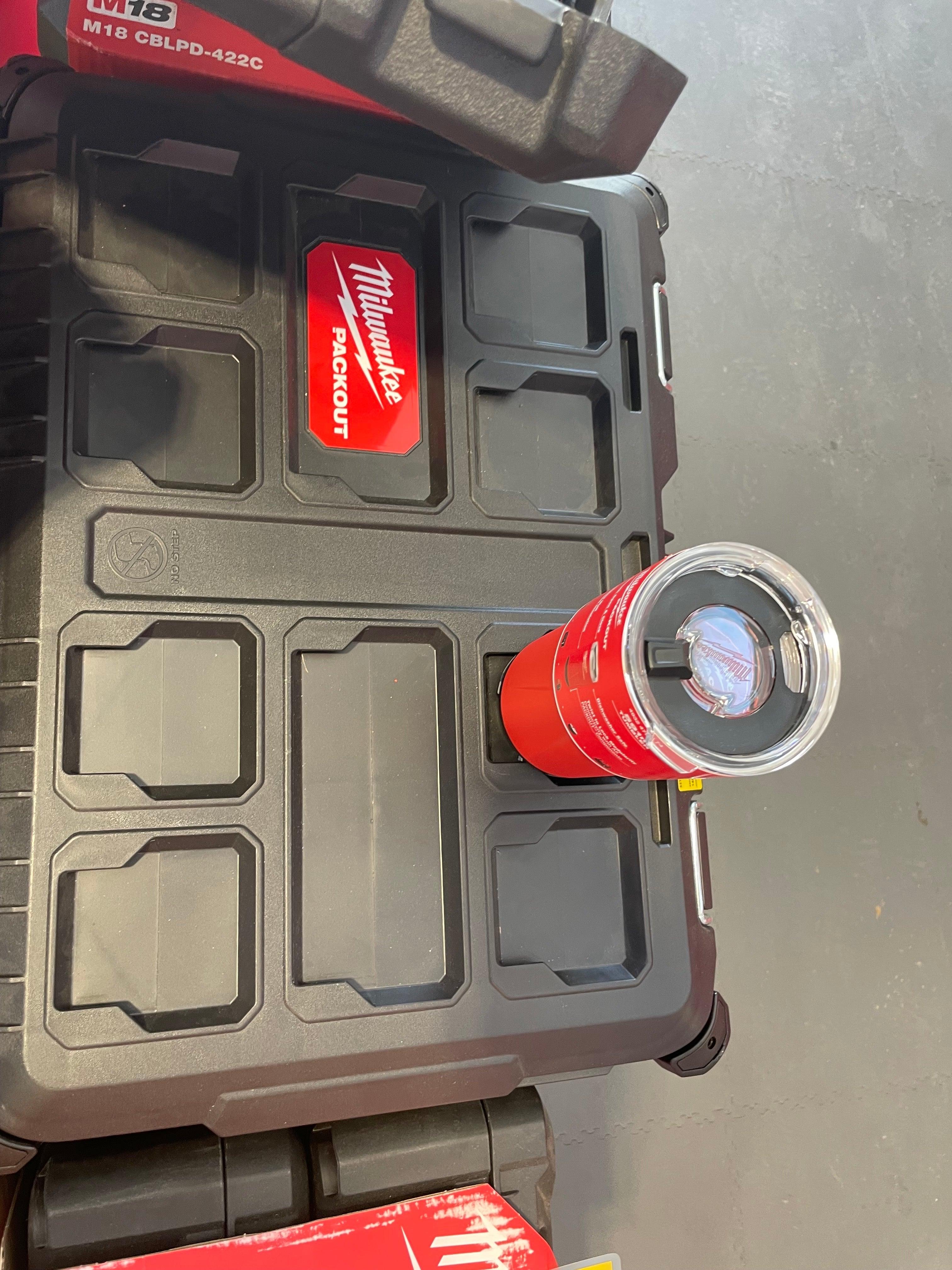 Cană termică roșie Milwaukee PACKOUT 591ML, cod 4932479074 - BIG STORE (Dynamic Tools SRL)