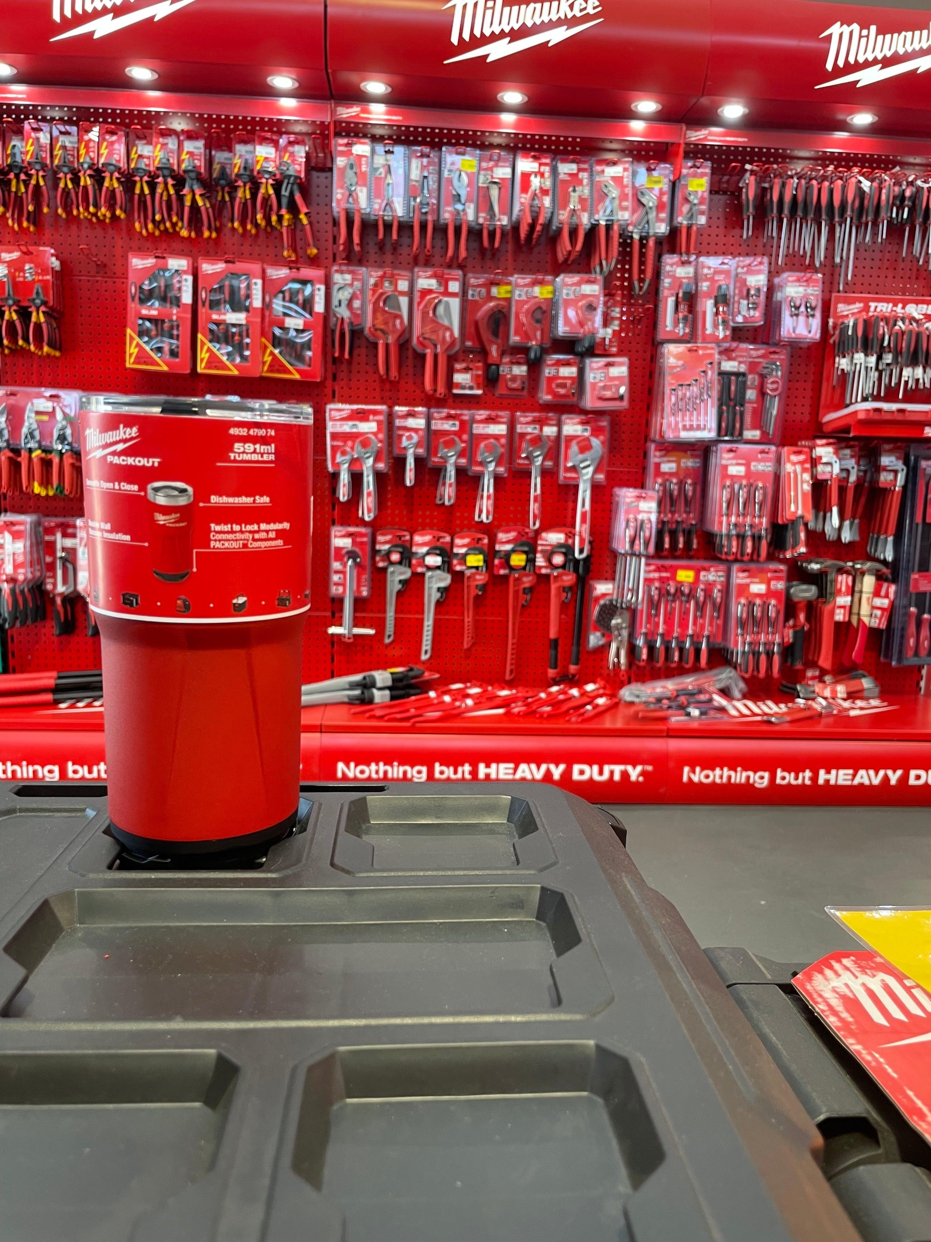 Cană termică roșie Milwaukee PACKOUT 591ML, cod 4932479074 - BIG STORE (Dynamic Tools SRL)