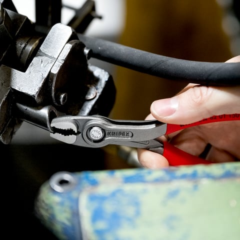 Clești TwinGrip® prindere față și lateral KNIPEX 8201150