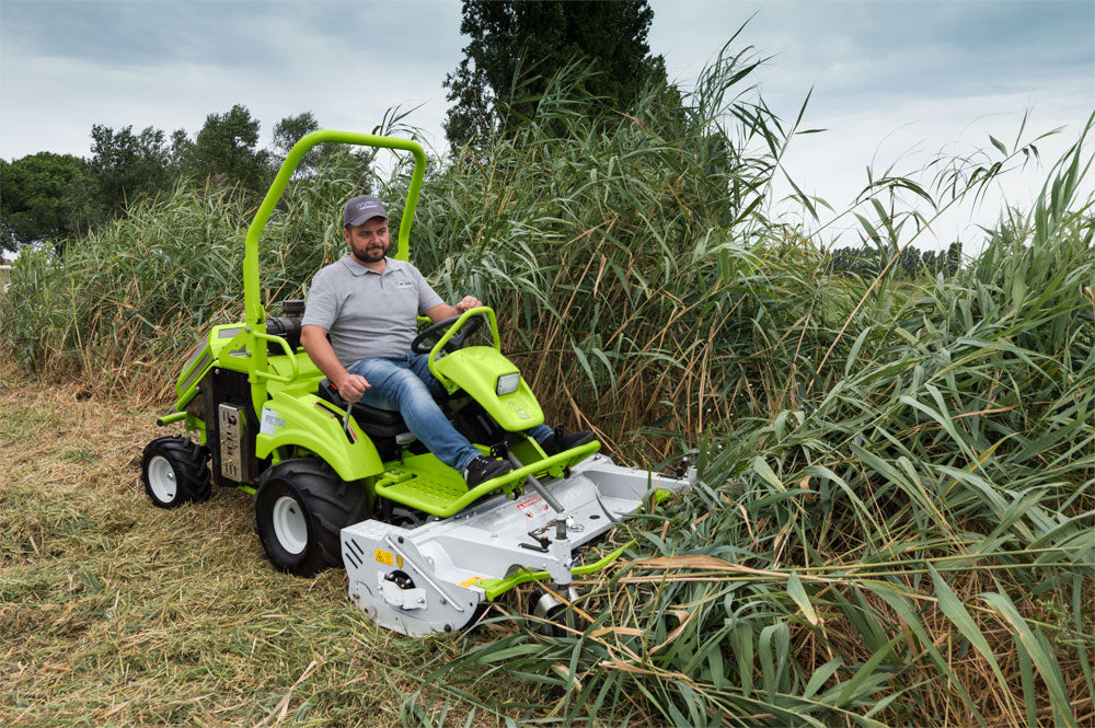 Tractoraș hydrostatic de tocat vegetație cu tocător frontal, Grillo FK 700, 18 CP, Diesel,  115CM (Copy)