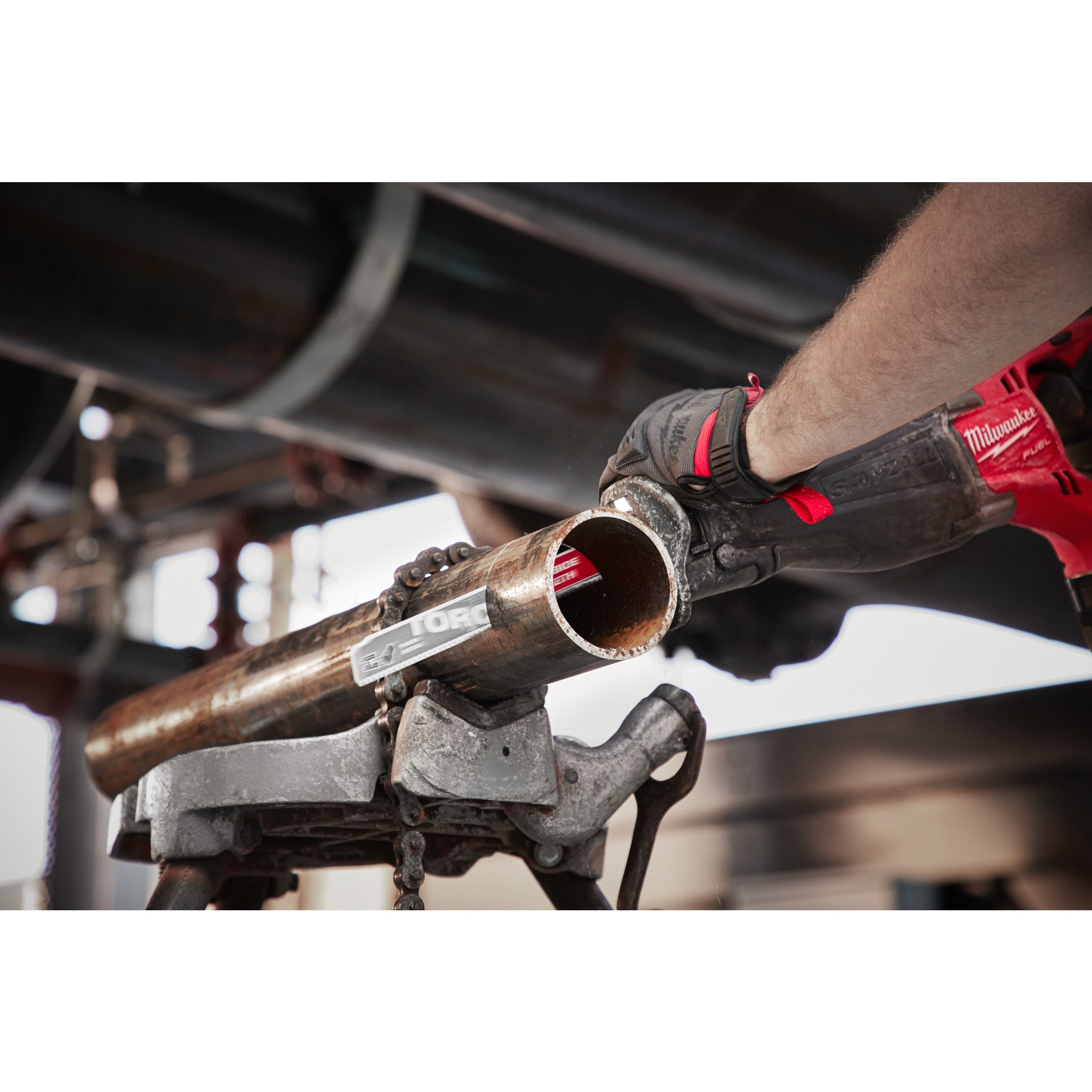 Pânză pentru fierăstrău sabie Sawzall Metal Heavy Duty TORCH™ cu dinți din carbură pentru lucrări de demolare Milwaukee TCT TORCH 230mm x 8 Tpi, cod 48475202