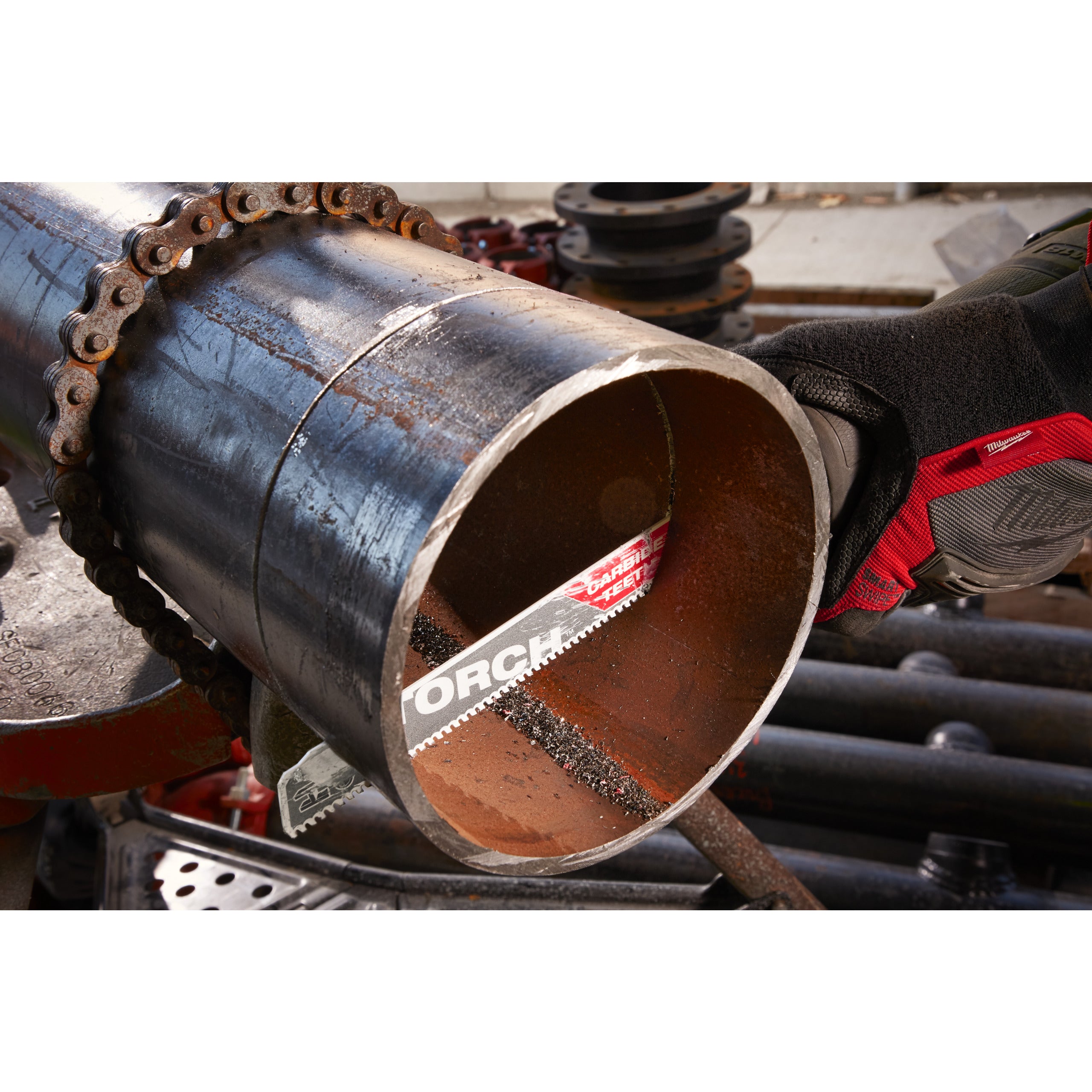 Pânză pentru fierăstrău sabie Sawzall Metal Heavy Duty TORCH™ cu dinți din carbură pentru lucrări de demolare Milwaukee TCT TORCH 230mm x 8 Tpi, cod 48475202