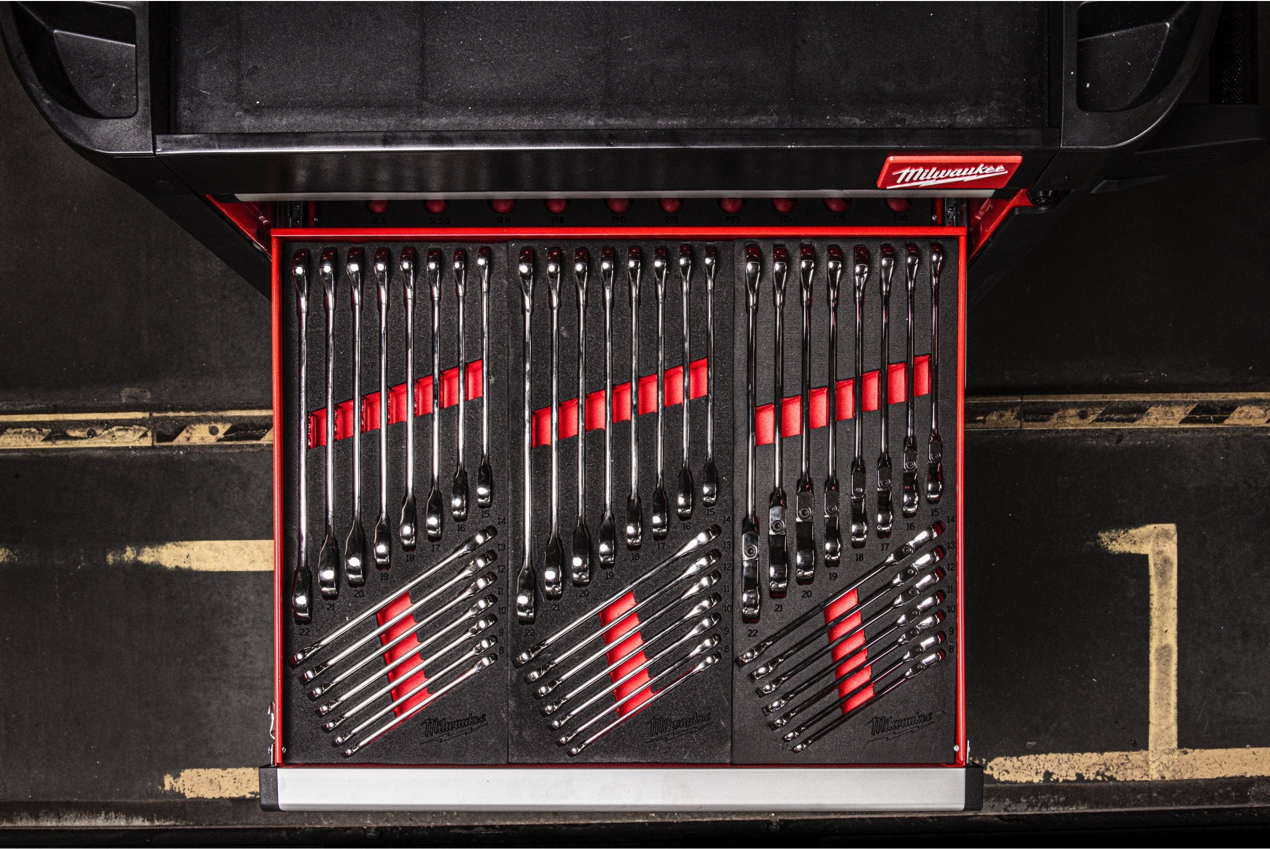 Set de chei combinate Milwaukee MAX BITE în inserție de spumă, 22 buc, cod 4932493248