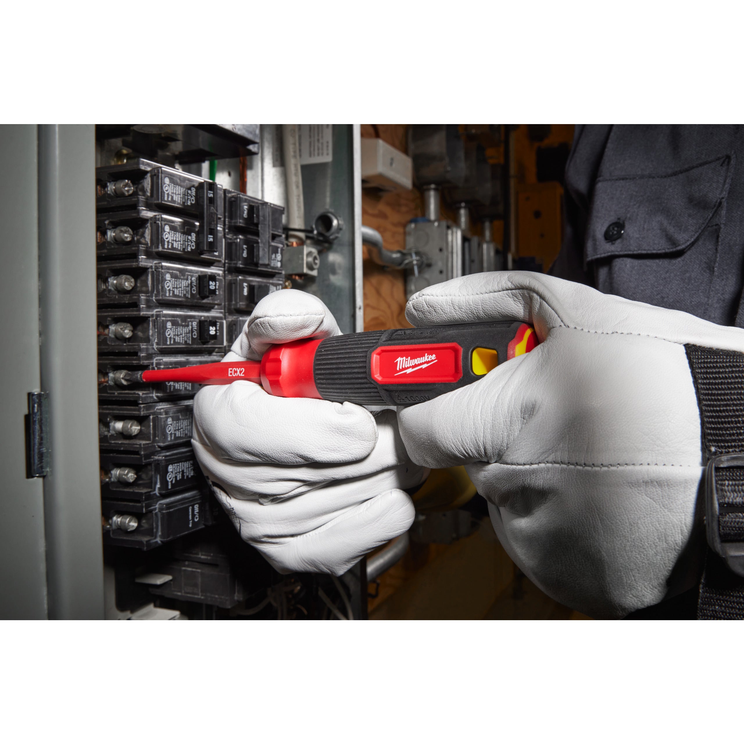 Șurubelnițe izolate multi-bit Milwaukee Insulated Multi-Bit Screwdriver, cod 4932493658