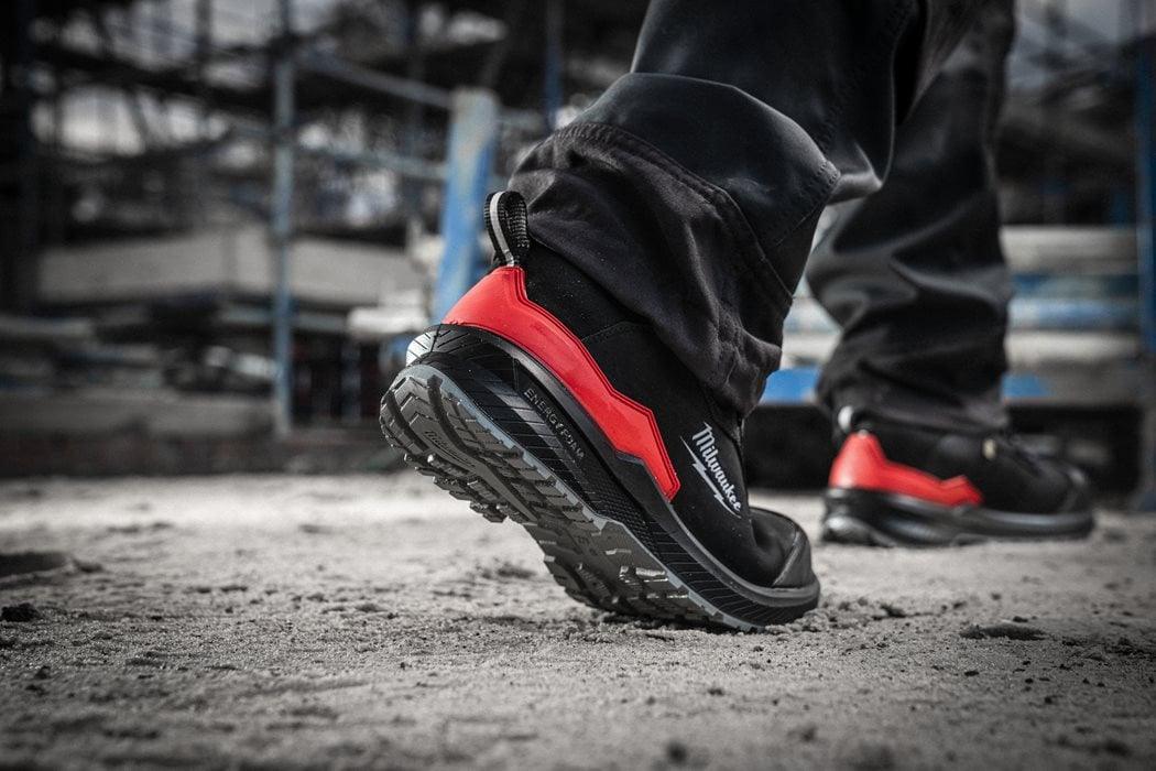 Pantofi negri de protecție Milwaukee FLEXTRED S3S 1L110133 ESD SC FO S