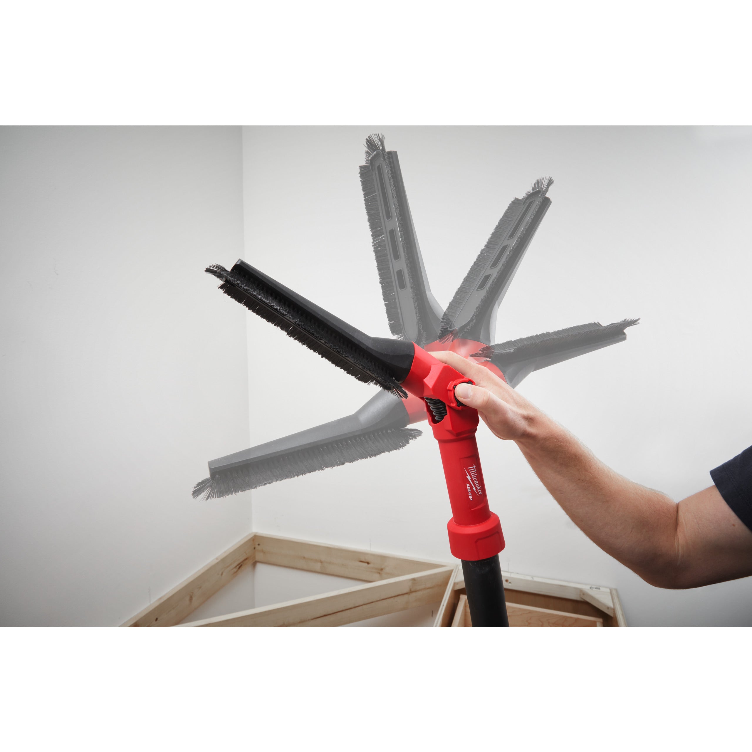 Atașament AIR-TIP™ pentru aspirator AIR-TIP™ Cap pivotant de aspirare cu perie Milwaukee AT-10, cod 4932498019