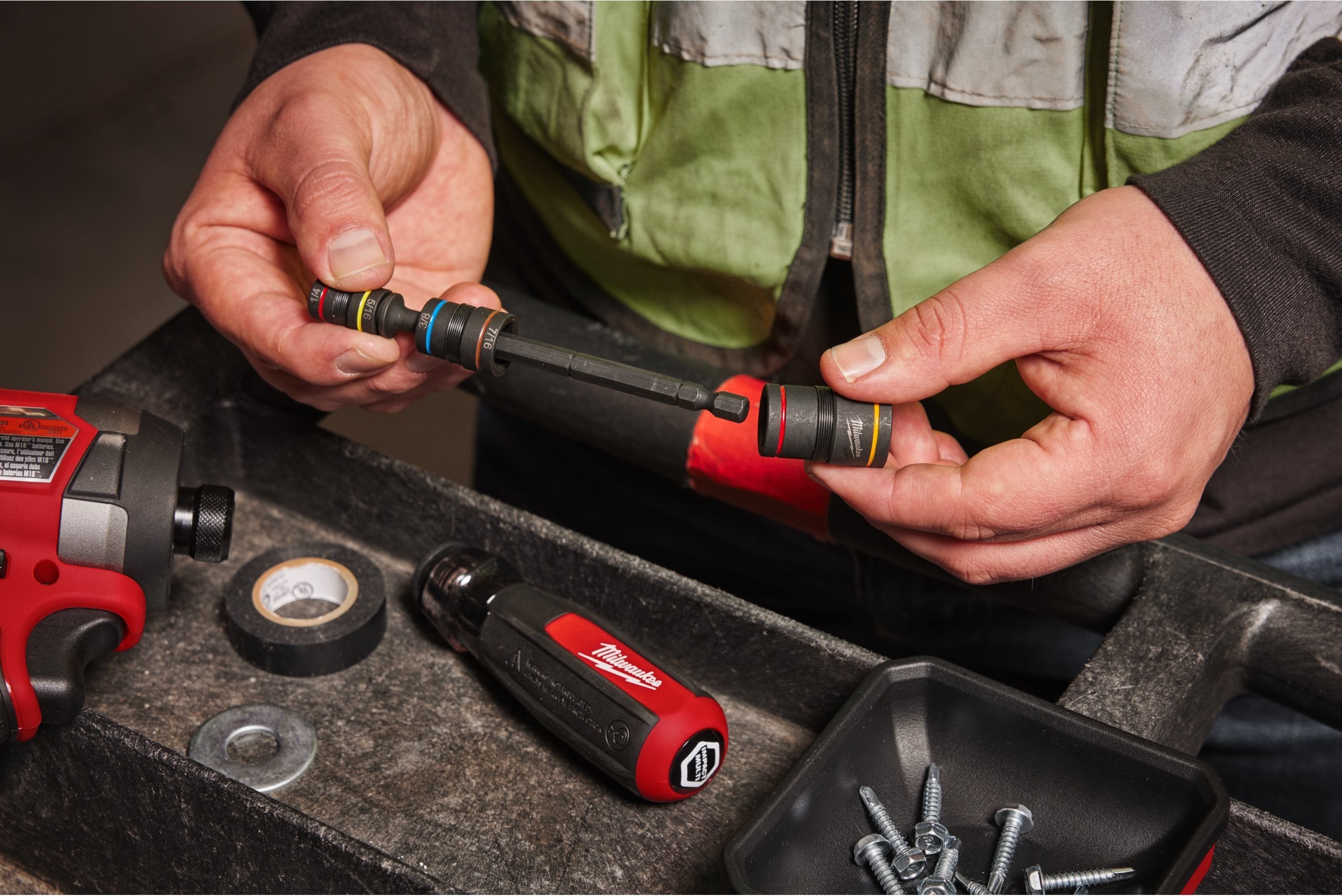 S-0349専用4938,9491 Șurubelniță Milwaukee 6-in-1 cu impact SHOCKWAVE™ IMPACT DUTY, cod 493