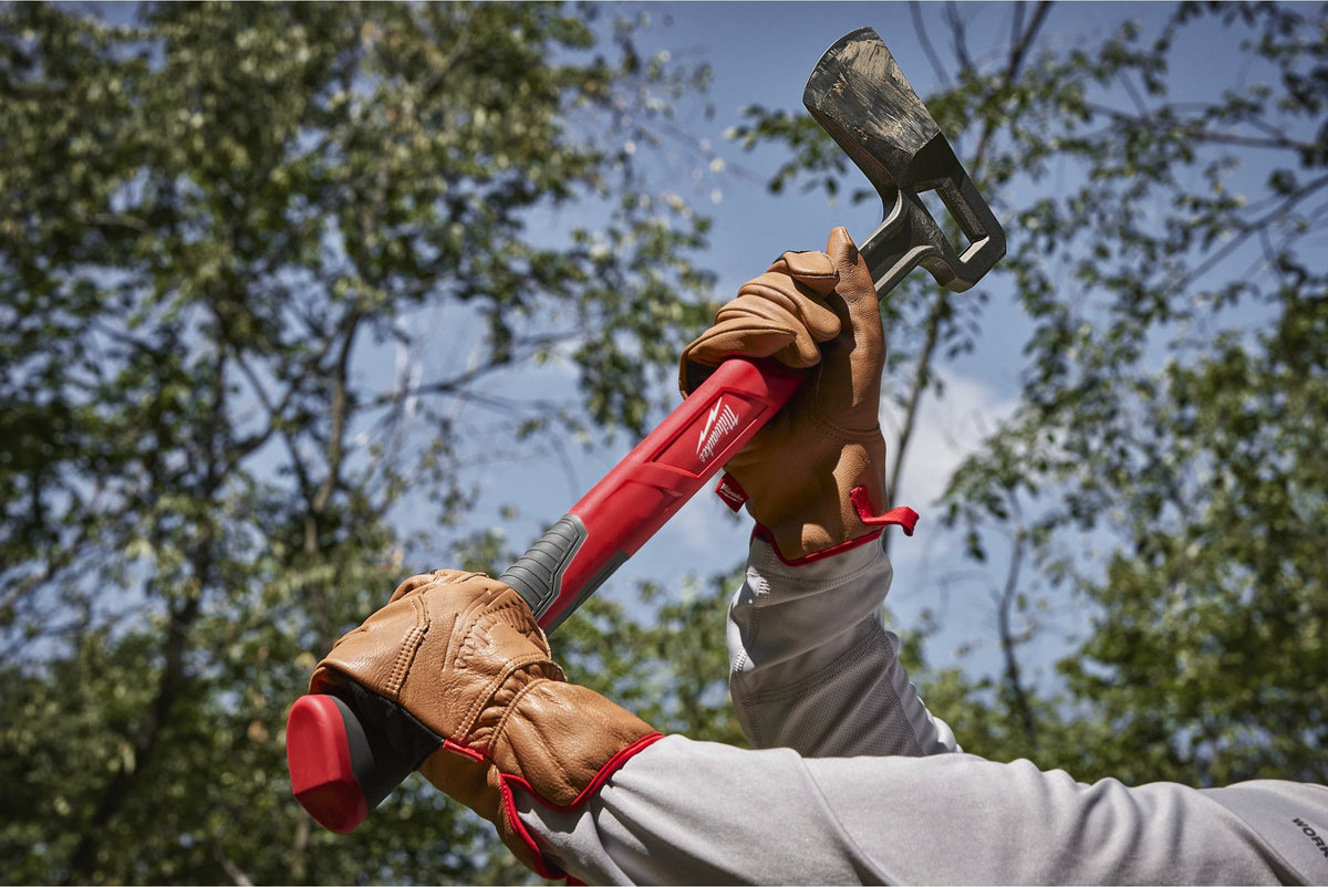 Topor Milwaukee cu lamă din oțel și mâner ergonomic, 40 / 60 cm