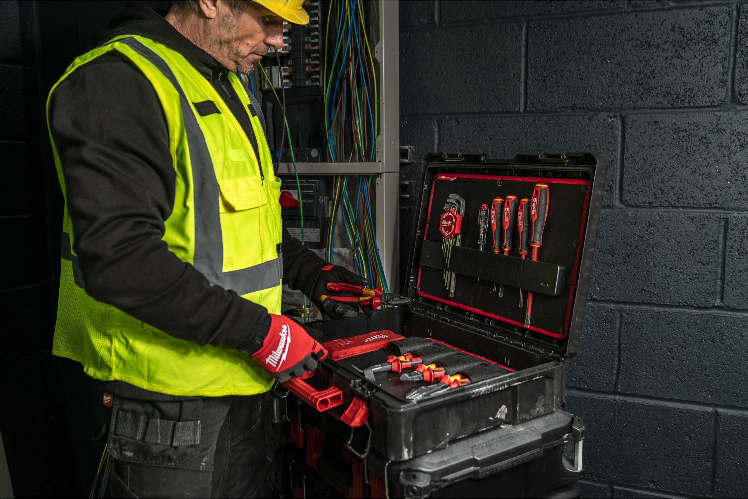 Set PACKOUT™ 62 piese VDE pentru electricieni, cod 4932499466