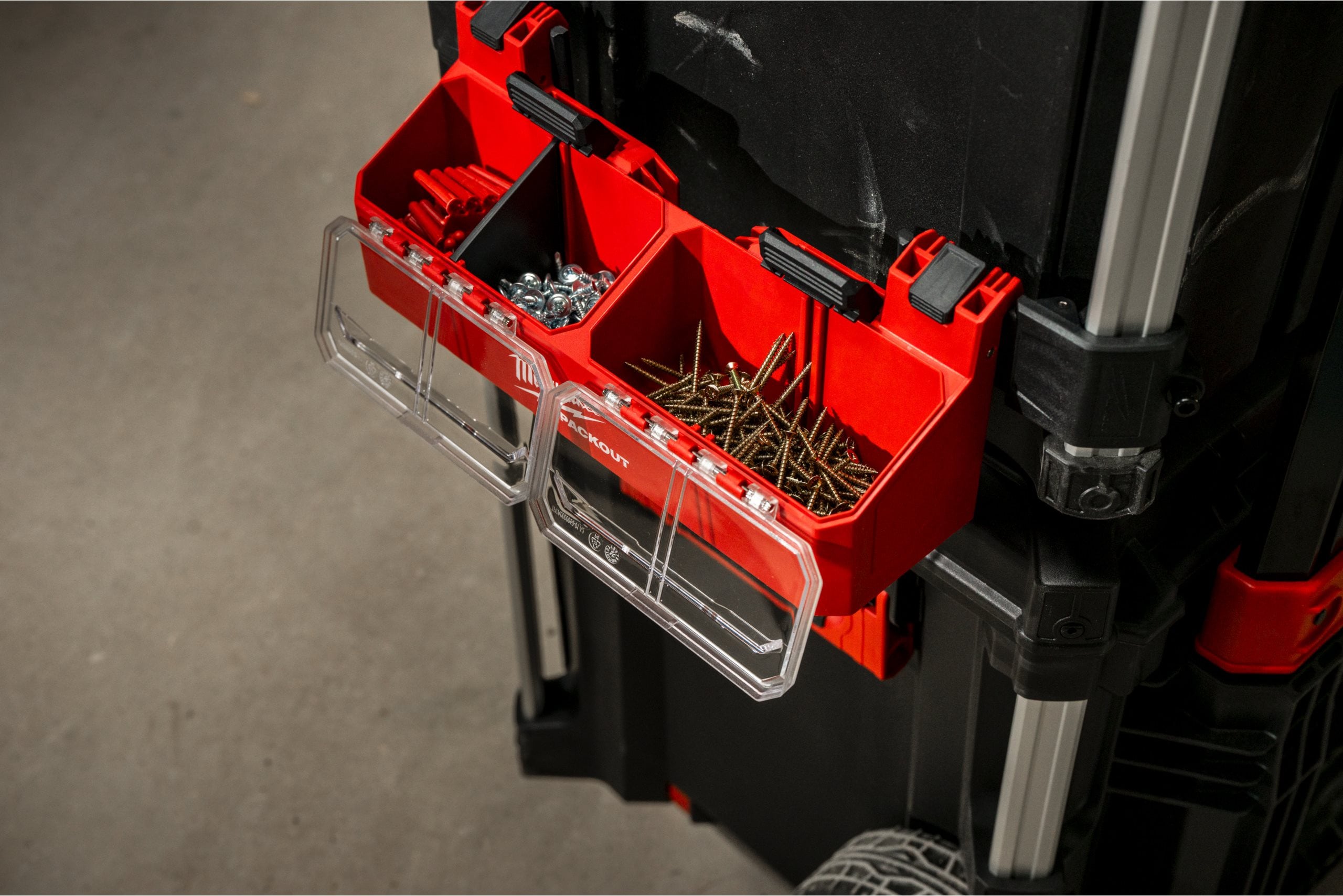 Cutie de scule Milwaukee PACKOUT™ cu 2 compartimente, cod 4932500148