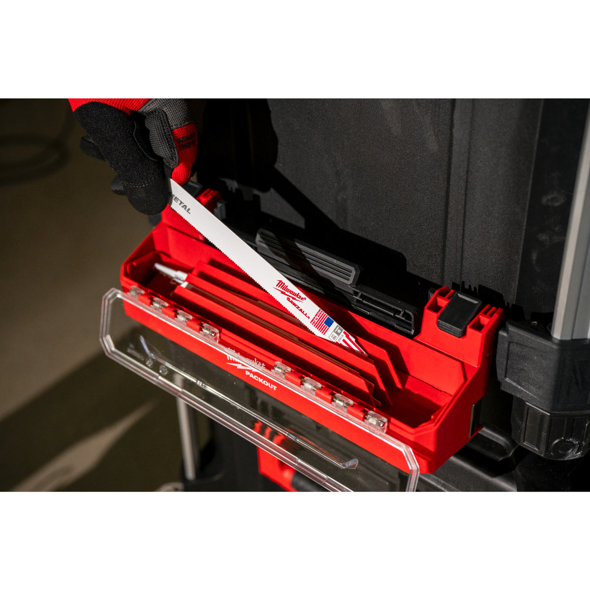 Suport lateral PACKOUT™ Accesoriu pentru cutia de scule PACKOUT™ Milwaukee Packout Tool Box Accessory Case Attachment, cod 4932500150