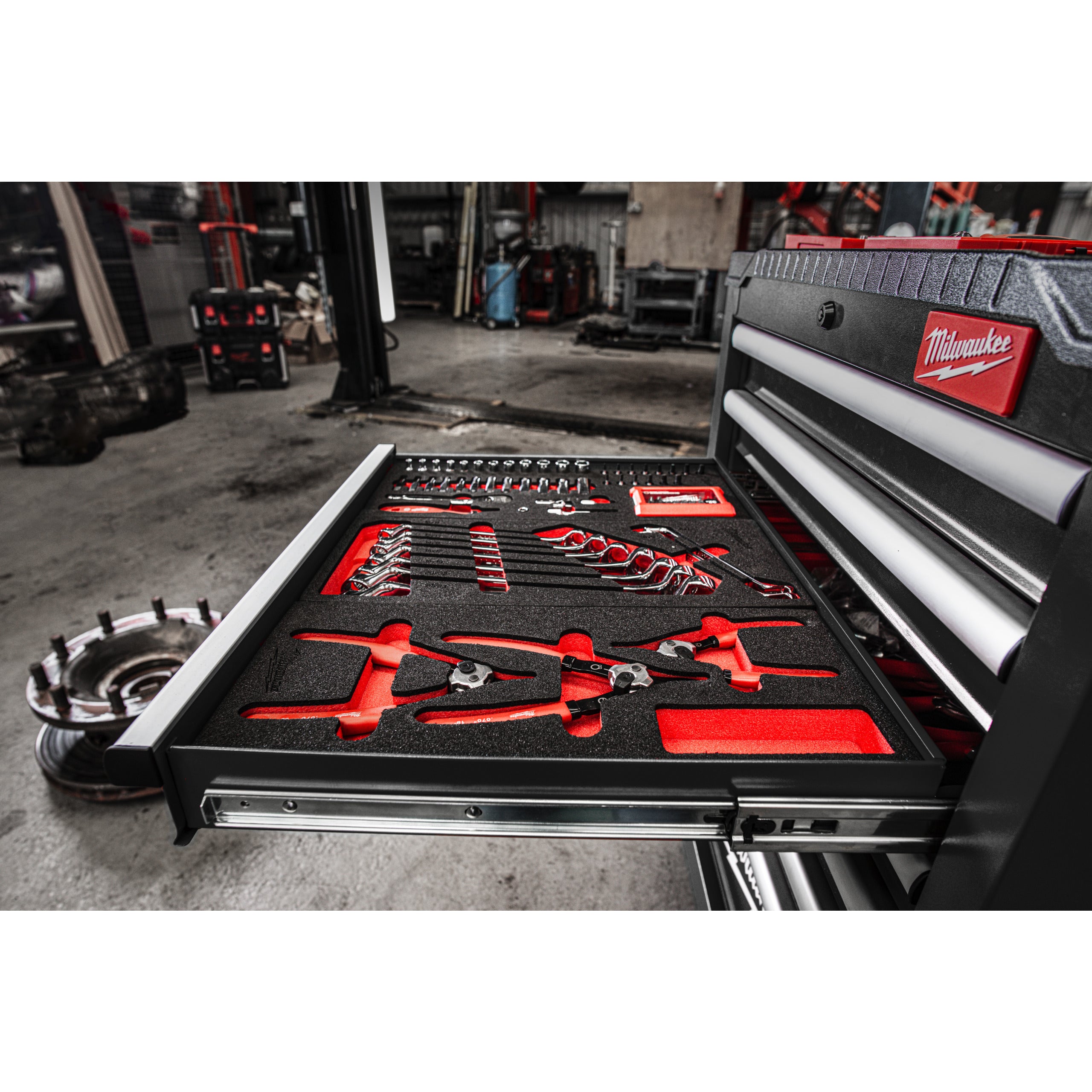 TOOLGUARD™ Dulap de scule mobil, cu 7 sertare, metalic, 69 cm Milwaukee SRC27/7-2, cod 4932500740