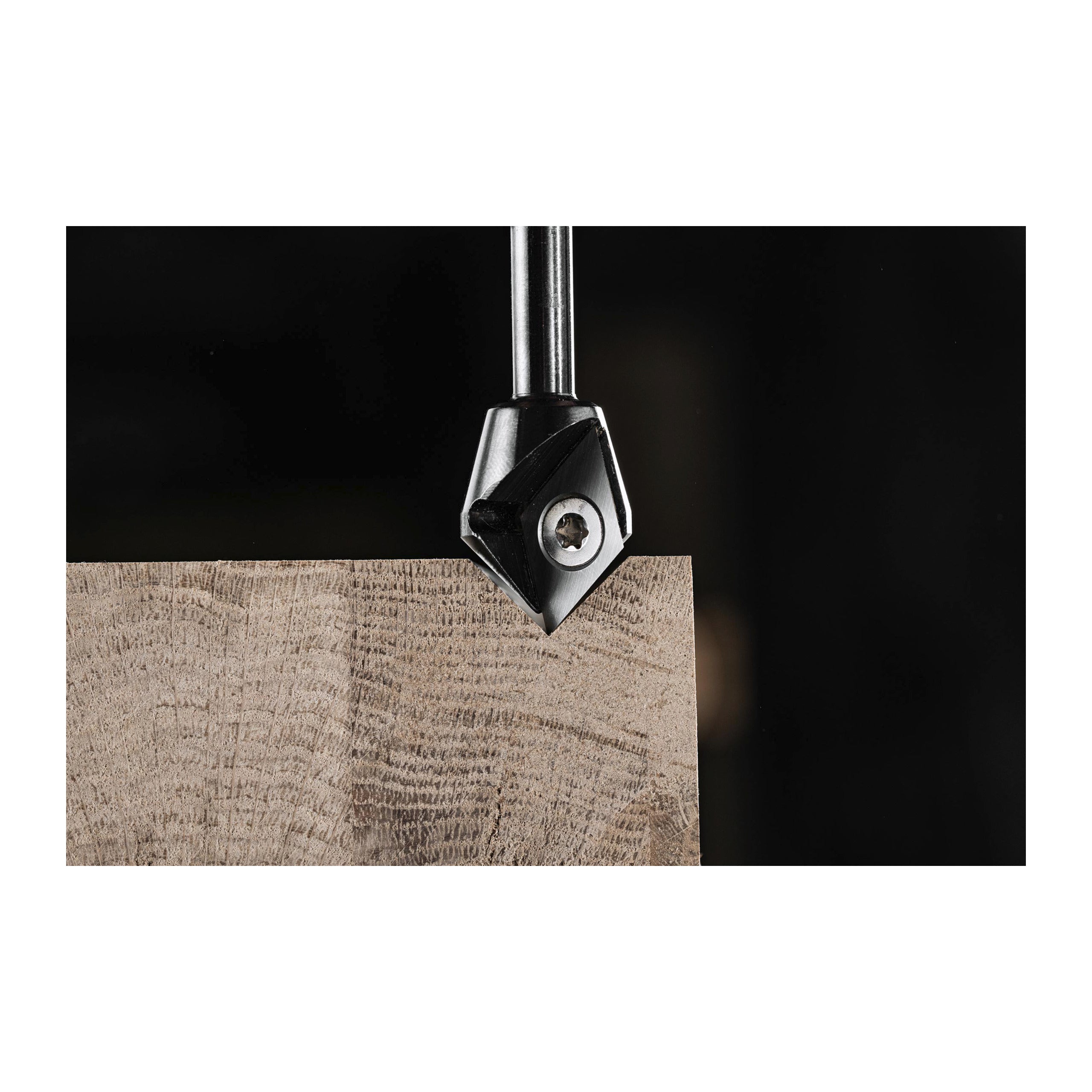 Freză pentru mașina de frezat Freze pentru caneluri în V cu cuțite din carbură interschimbabile Milwaukee Rtr B. S8 V-Groove HW Knives23/60mm, cod 4932500958