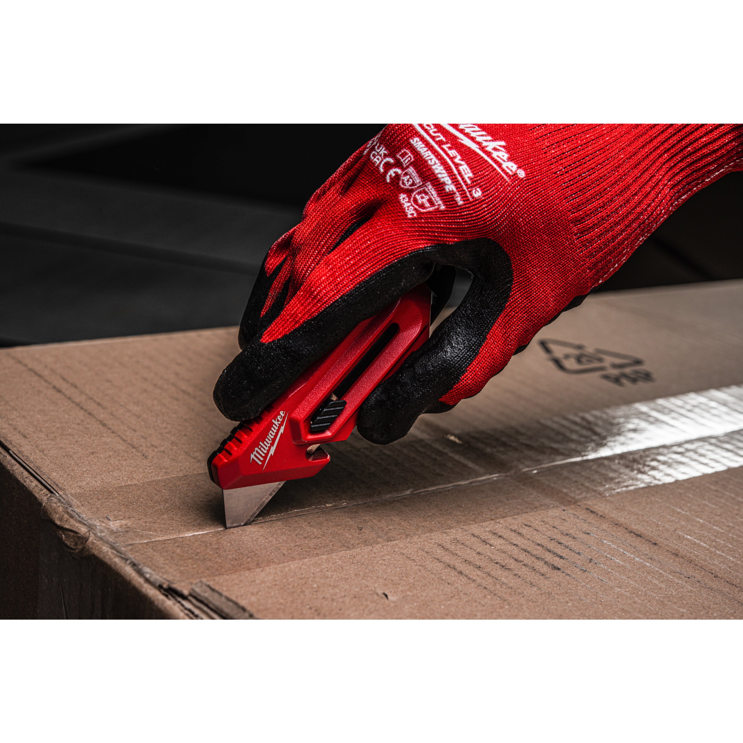 Cuțit multifuncțional compact Milwaukee Multi-Functional Compact Utility Knife, cod 4932501777