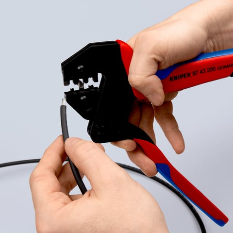 Clește de sertizare Knipex pentru adaosuri de sertizare interschimbabile, cod 974366