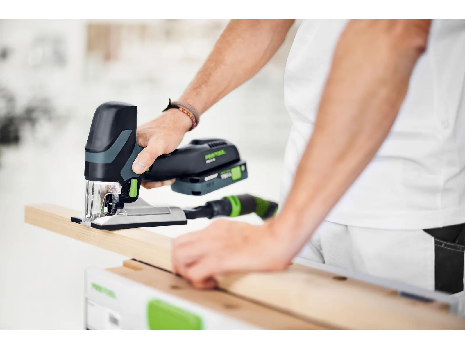 Fierăstrău vertical cu acumulator Festool PSC-E 18 EB-Basic, cod 578521