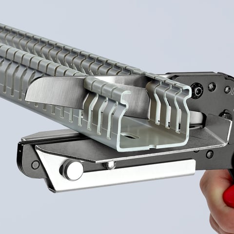 Foarfecă pentru PVC și jgheaburi de cabluri KNIPEX 950221