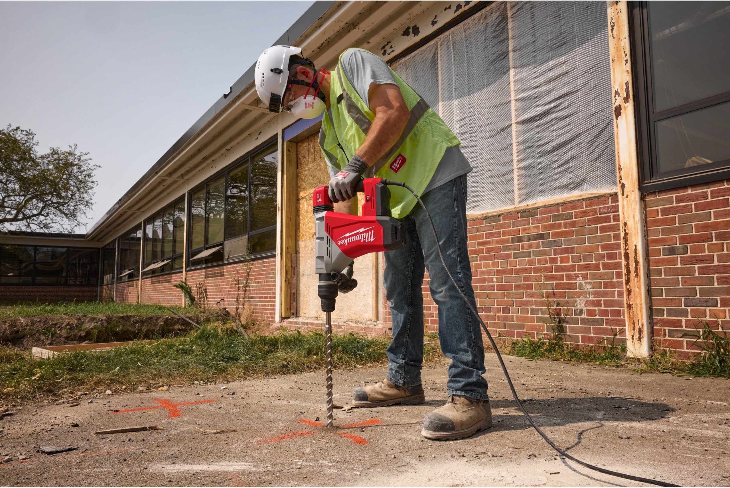 Ciocan demolator electric 8 KG SDS-MAX Milwaukee HACO850, în cutie de plastic, cod 4933498603