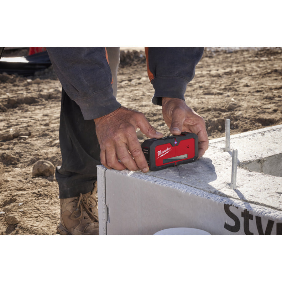 Nivelă laser verde 360° cu 3 planuri Milwaukee M12™ A3PLO-0C, fără acumulator, fără încărcător, 1 x cutie plastic, cod 4933499001